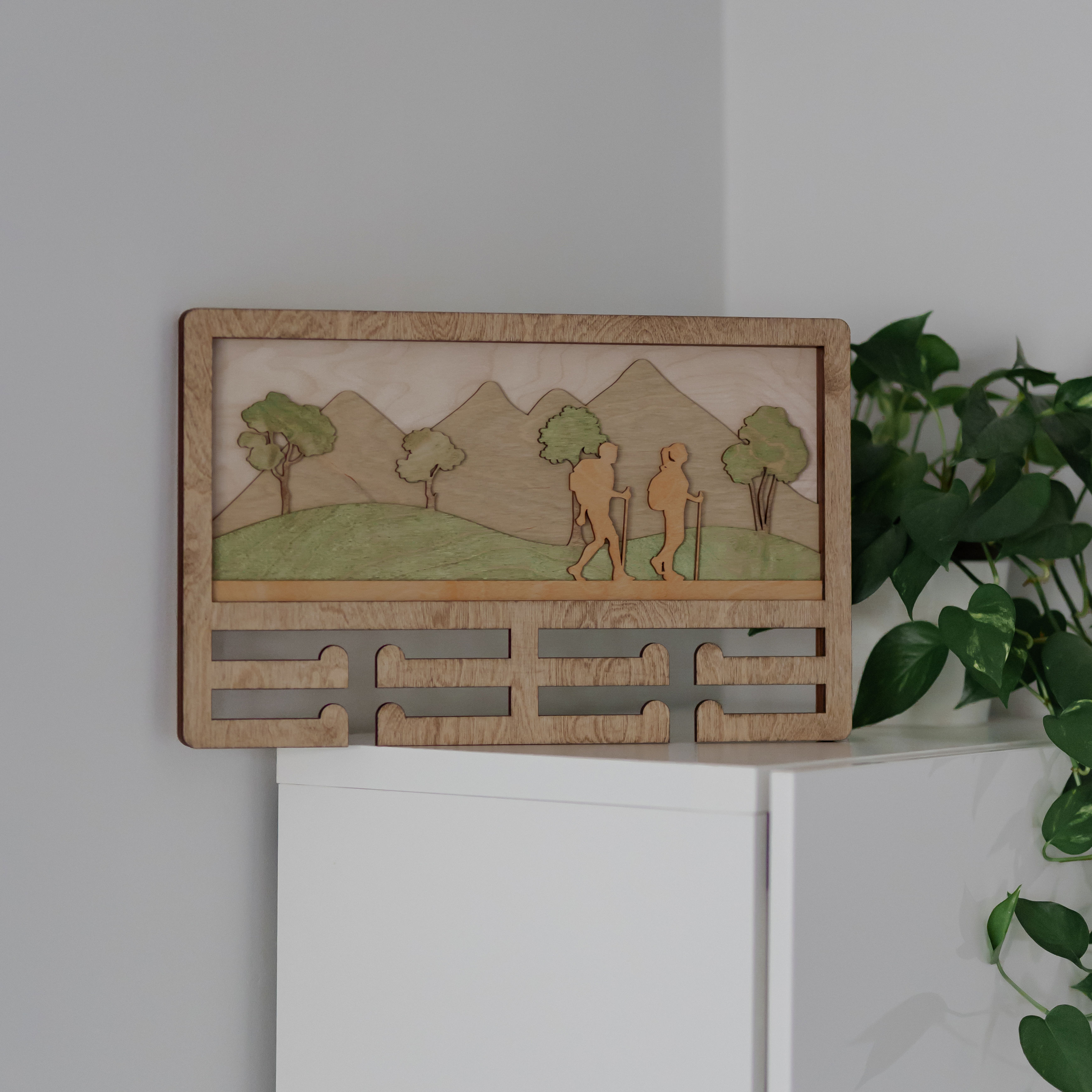 Medalių kabykla Žygiavimas (Kalnai)