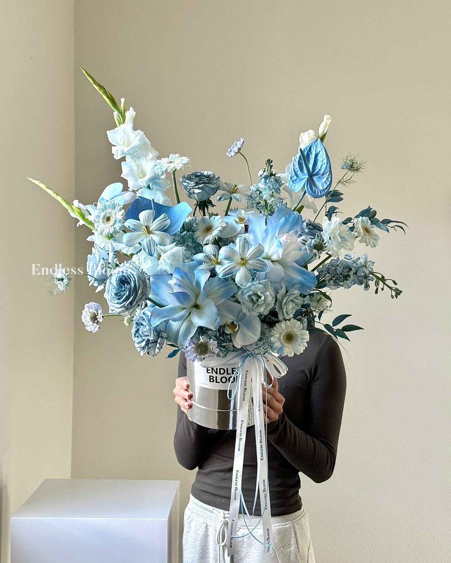 Light Blue Flower Box 蓝色系抱抱桶