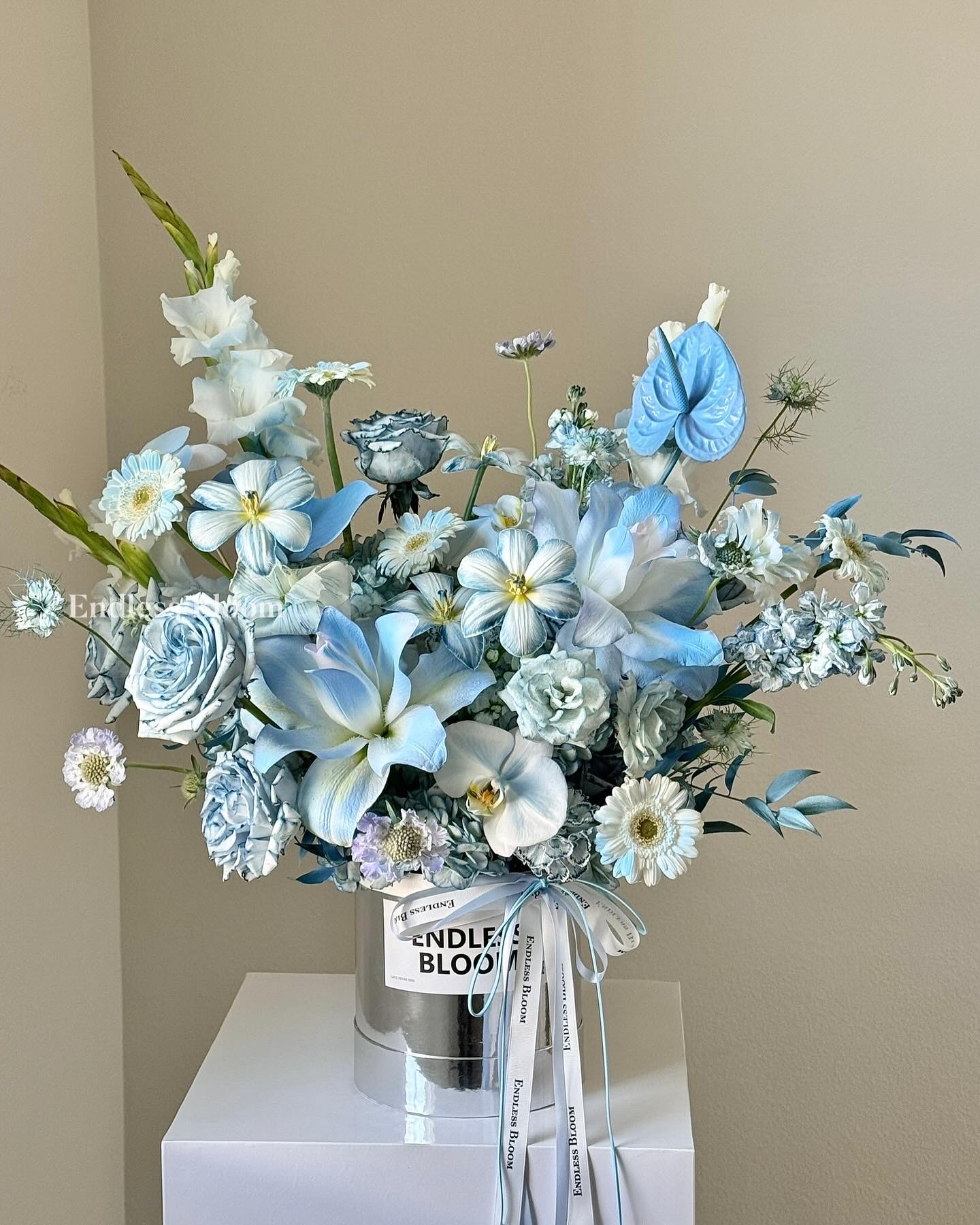 Light Blue Flower Box 蓝色系抱抱桶