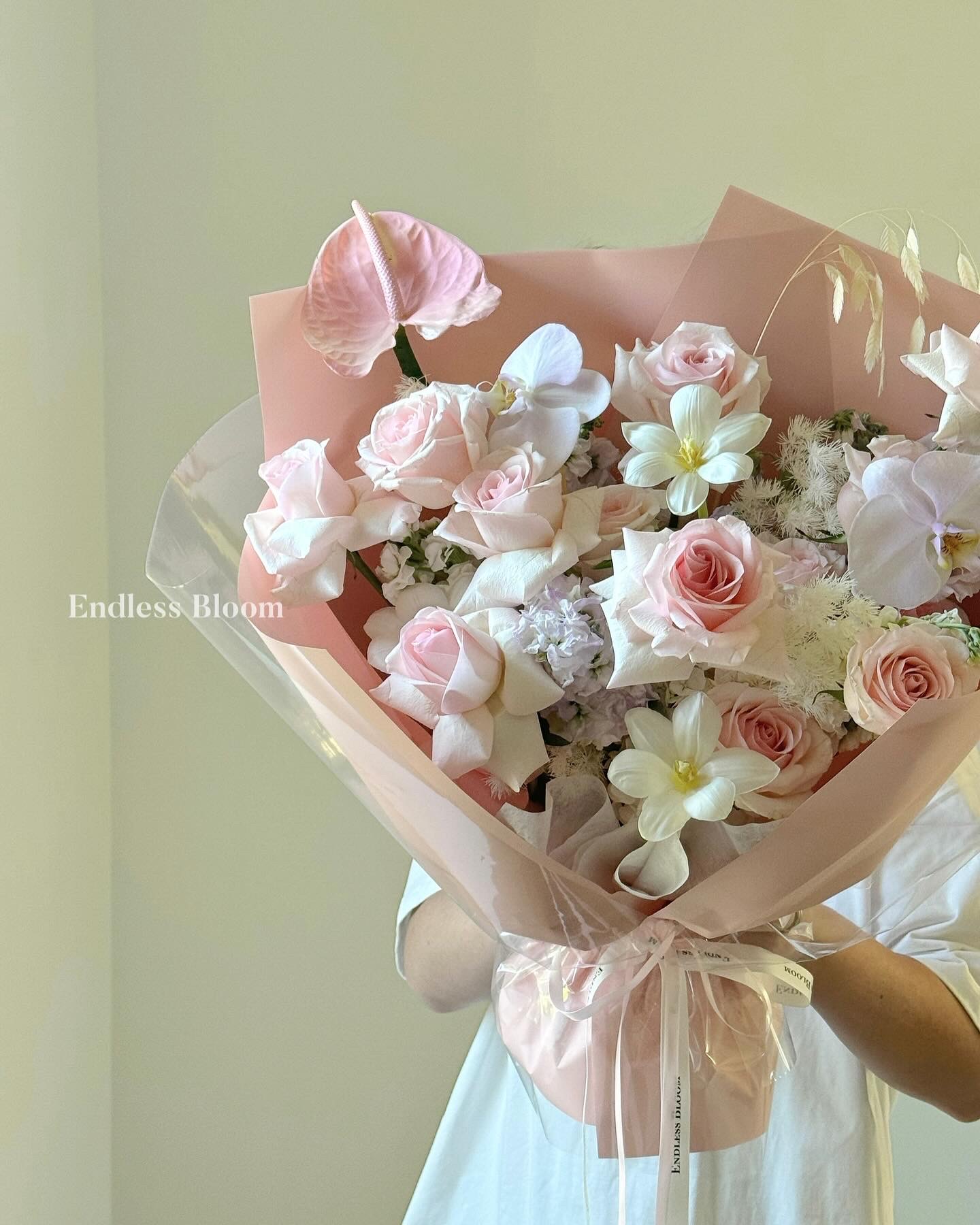 Pink Flower Bouquet (Large) 粉白色混搭花束大号