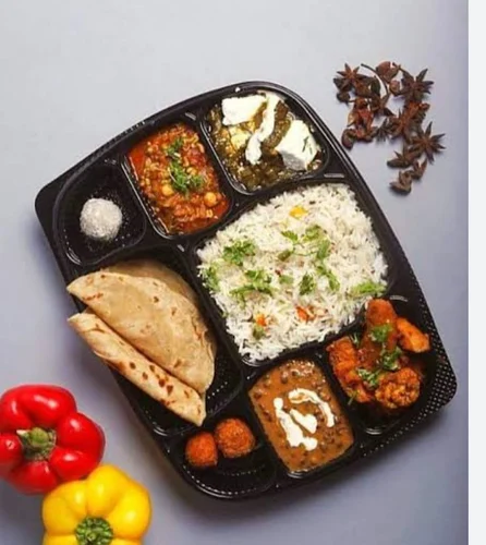 8 Compartment Plastic Disposable Tray