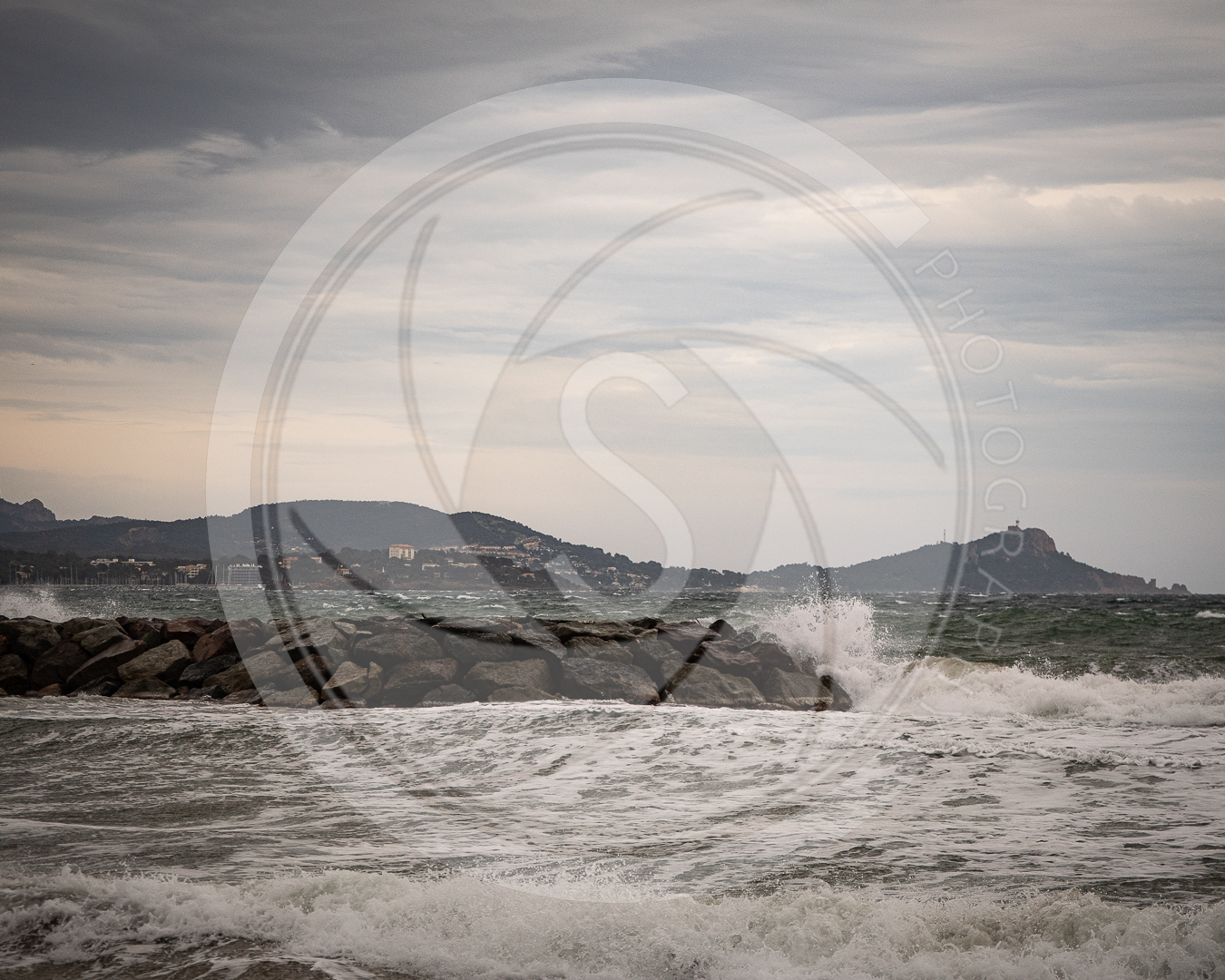 Vagues ravageuses