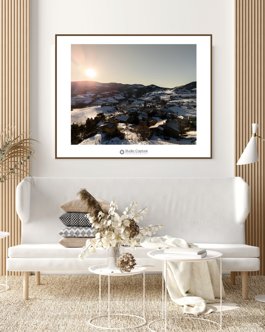 Lumière d’Hiver sur le Village Endormi