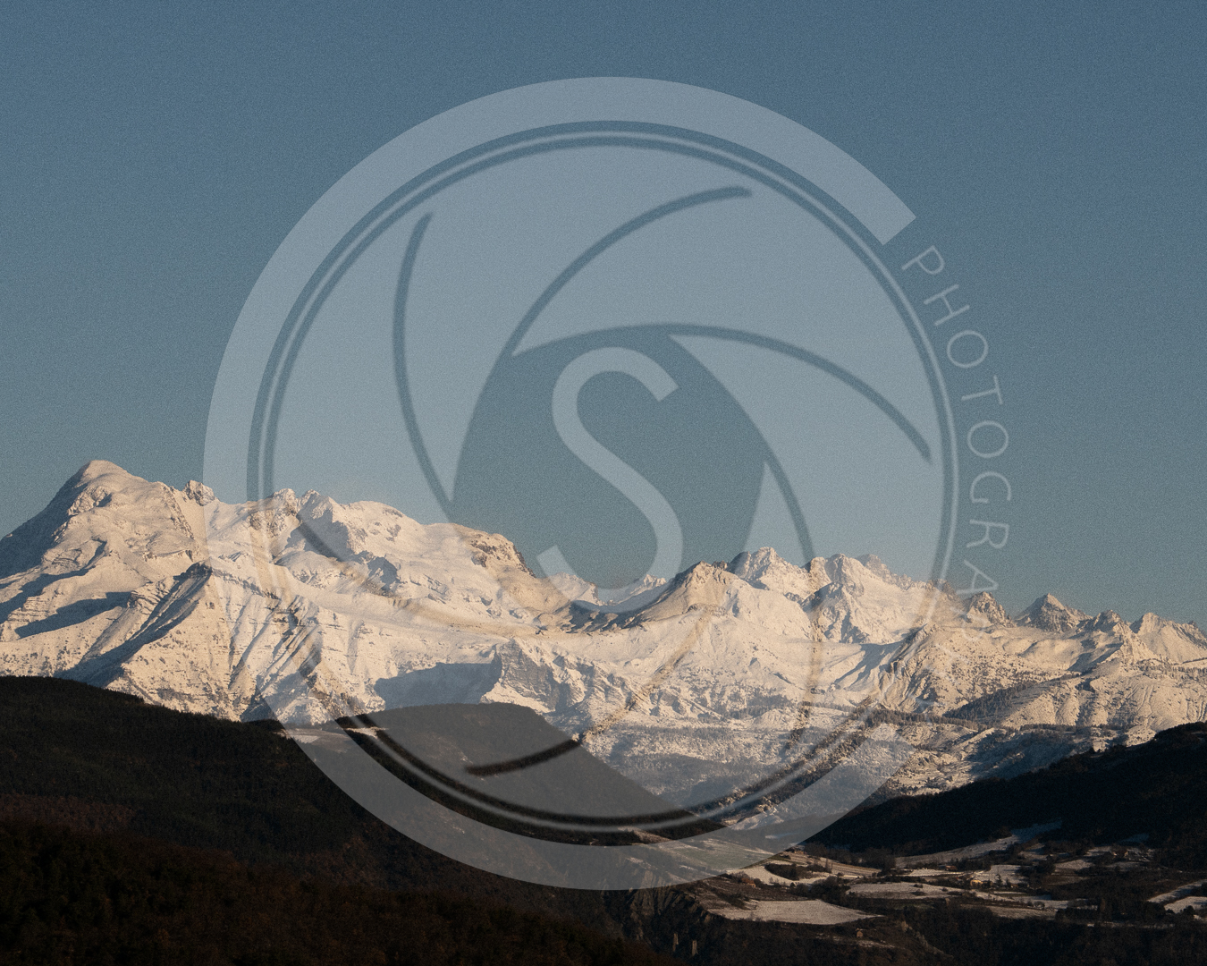 Les Géants Blancs des Alpes