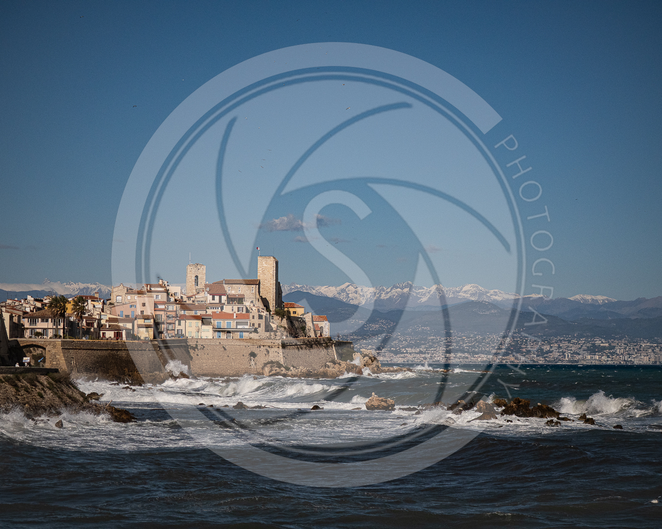 La mer aux pieds des remparts