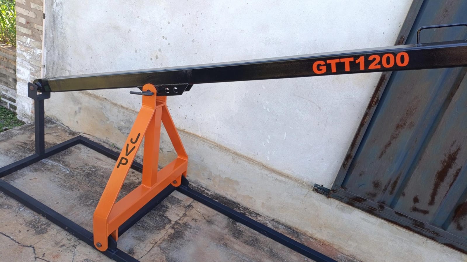 Guincho agricola trasero para tractor, 1200Kg(negro con naranja)