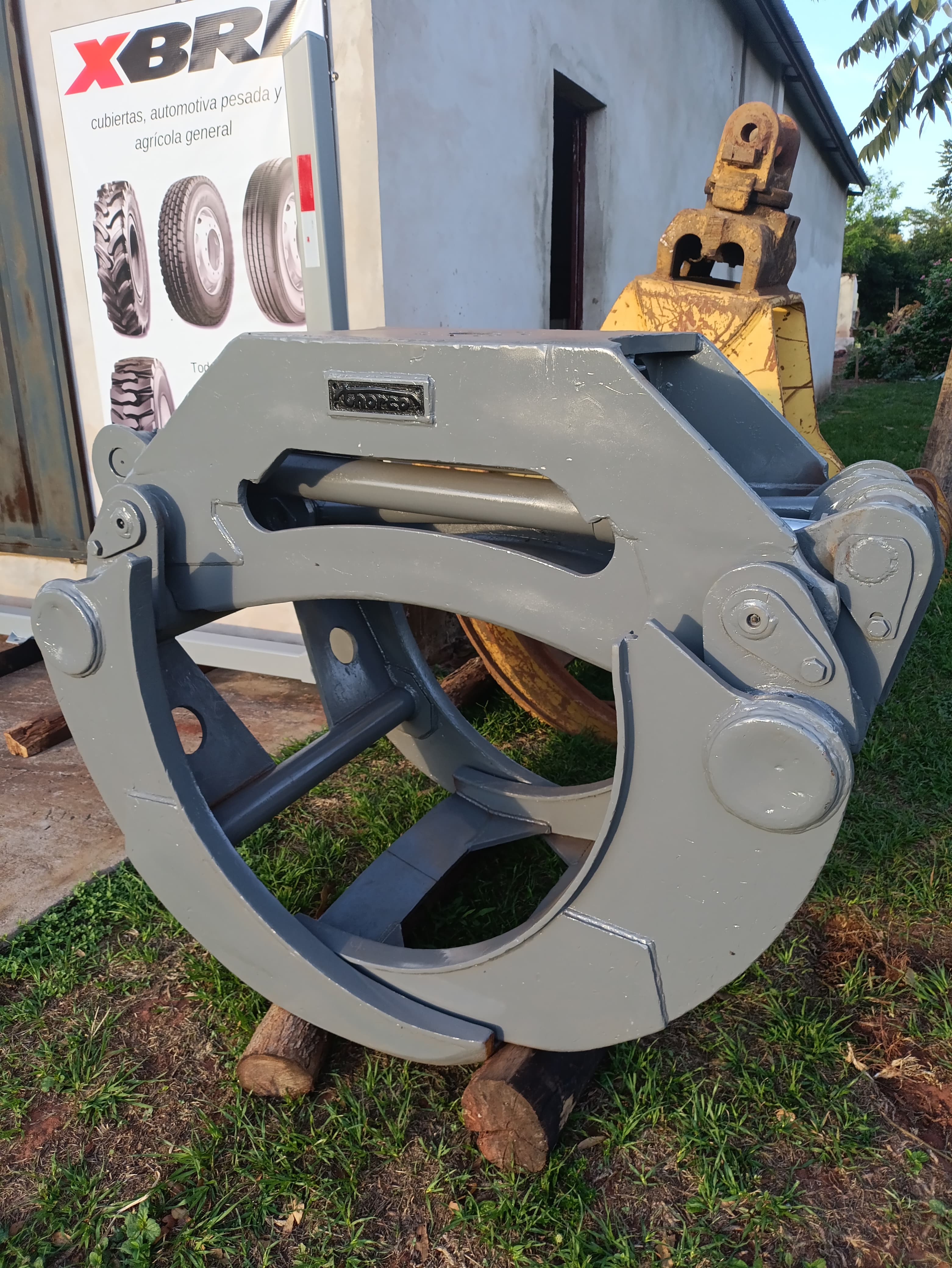 Pinza forestal reforzada para retro, precio negociable