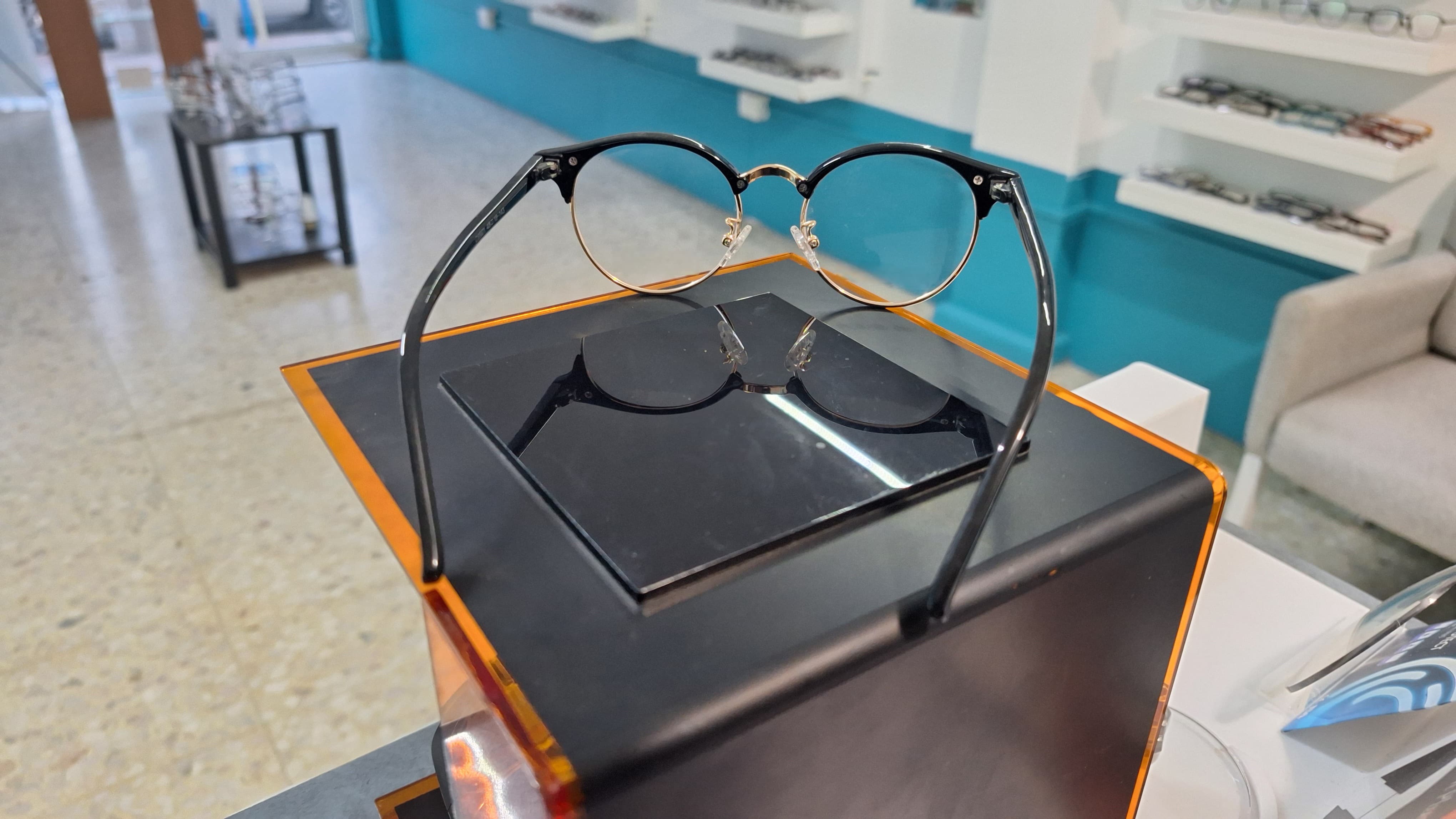 Armazón ClubMaster dorado-negro