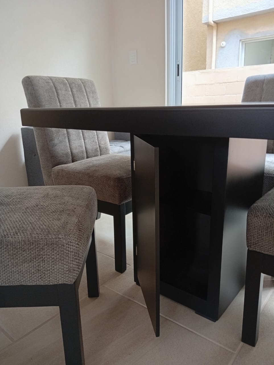 Comedor de 4 sillas Negro