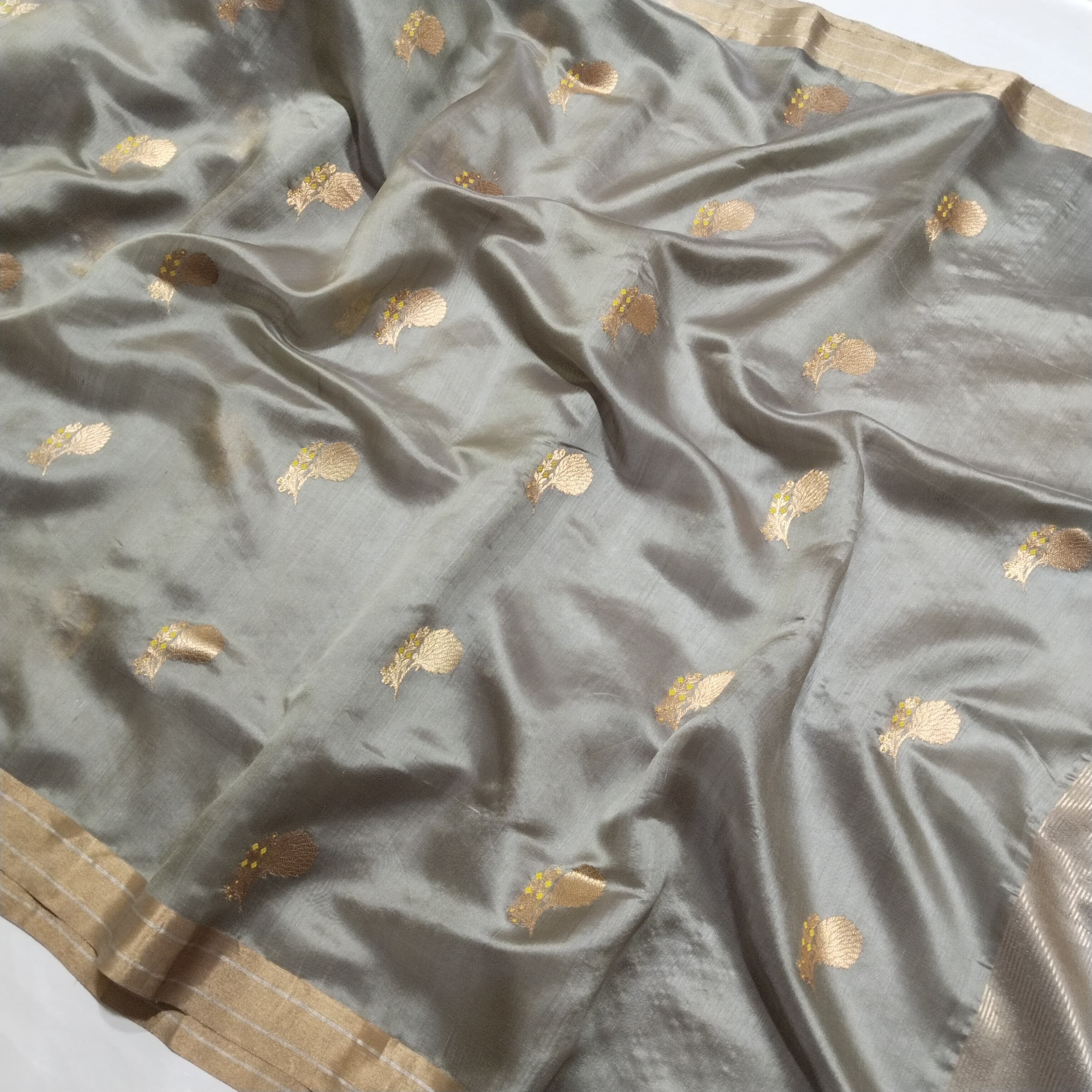 Chanderi silk saree golden Zari 