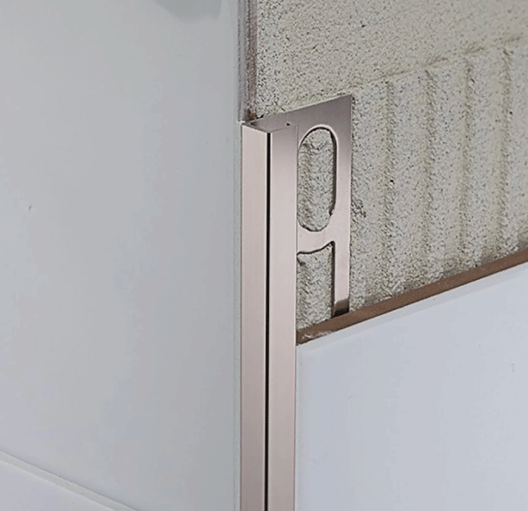 Aliuminis VARIO SPALVOS POLIRUOTAS, Q forma, H10 - 12.5mm, L2700 mm