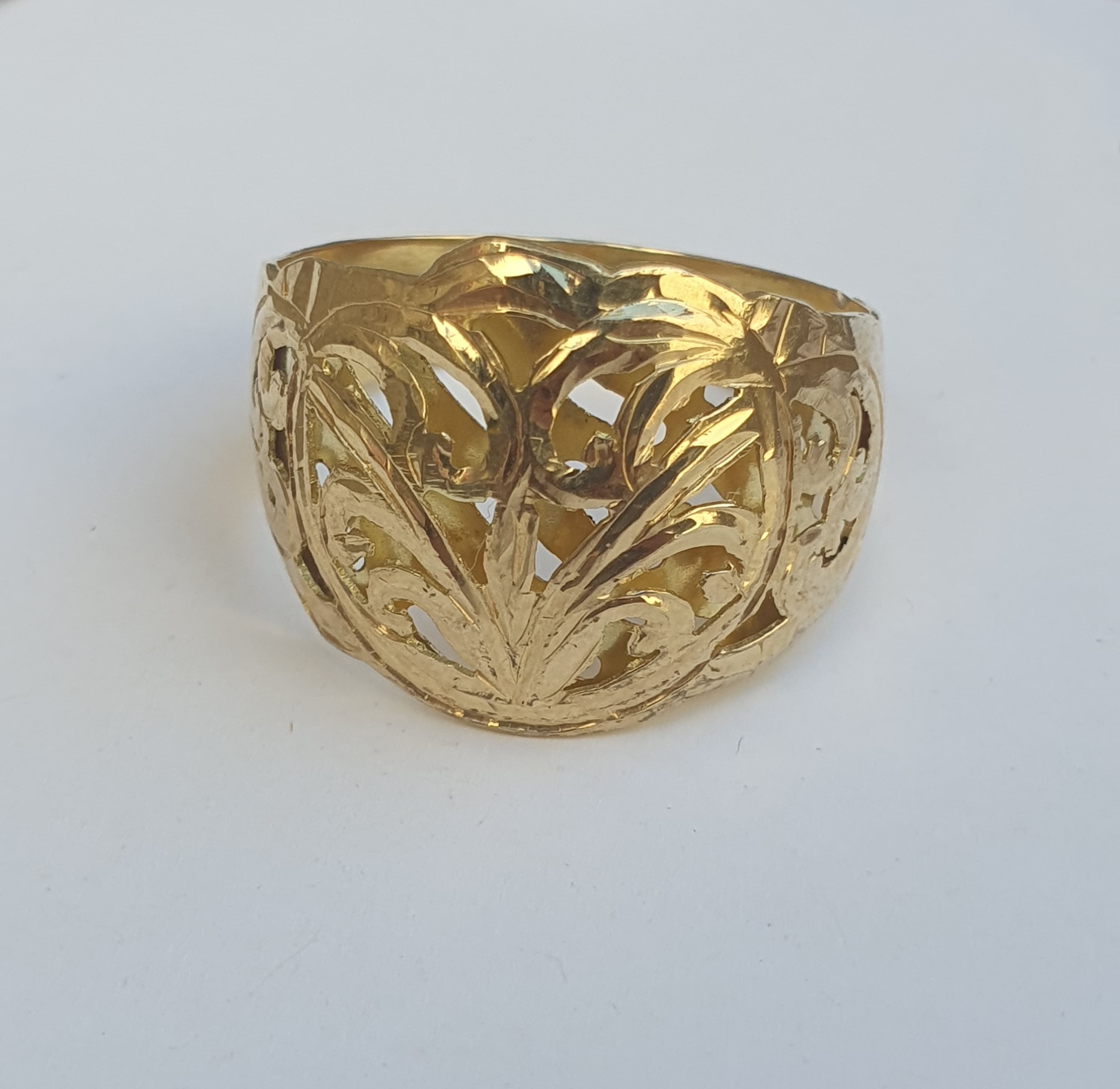 Gold Filigree Ring