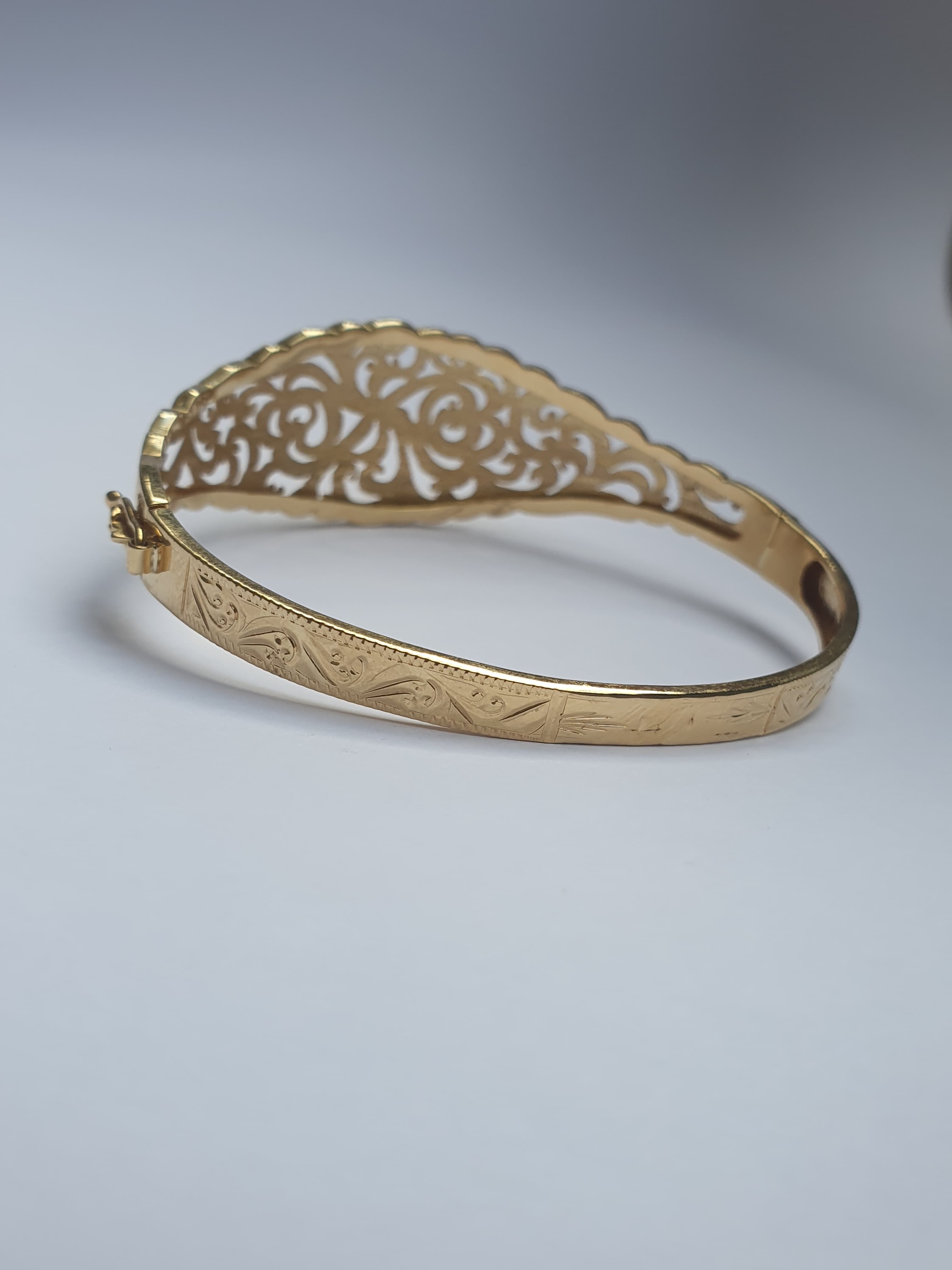 Elegant Gold Filigree Bracelet