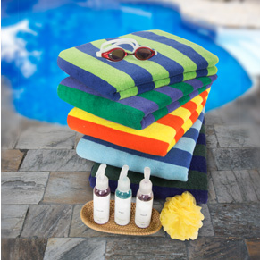 Handuk pantai motif garis