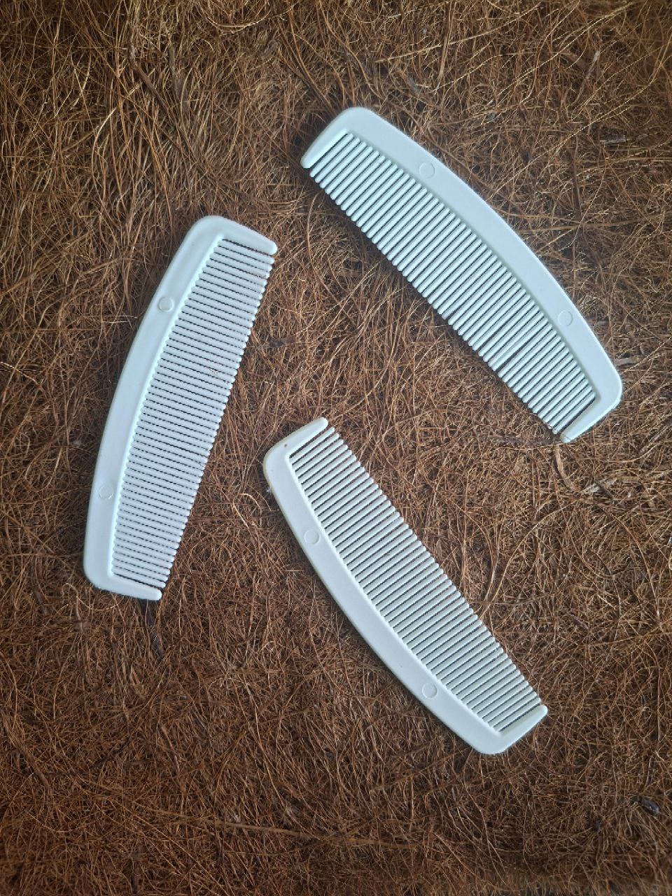 Sisir Plastik Putih
