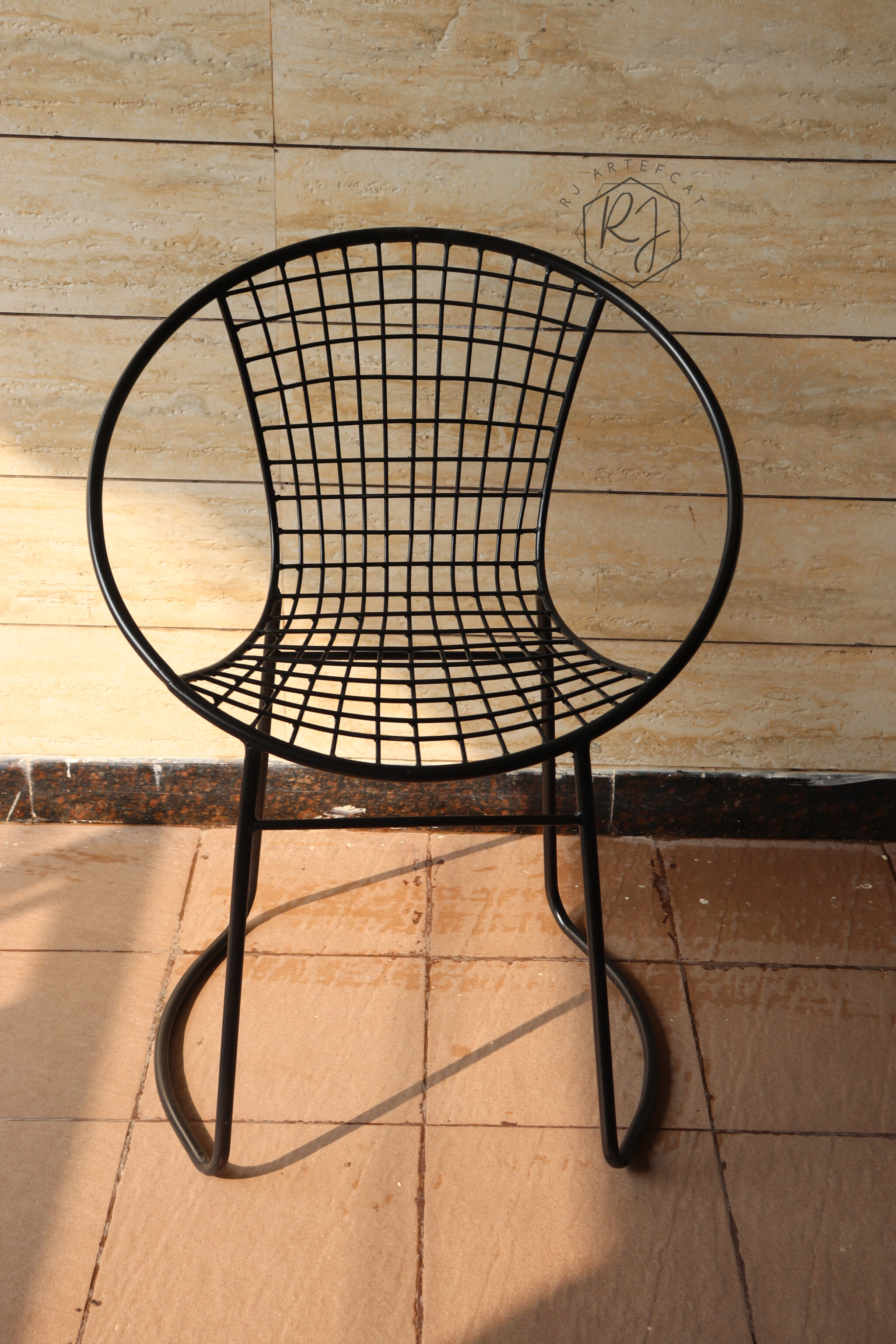 Modern Metal Wireframe Chair