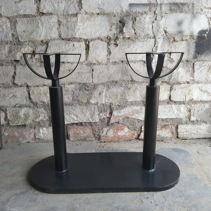Metal double stand ellipse pattern base