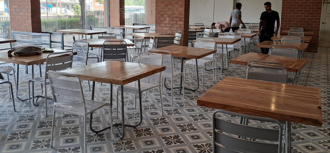 Café Dining Set