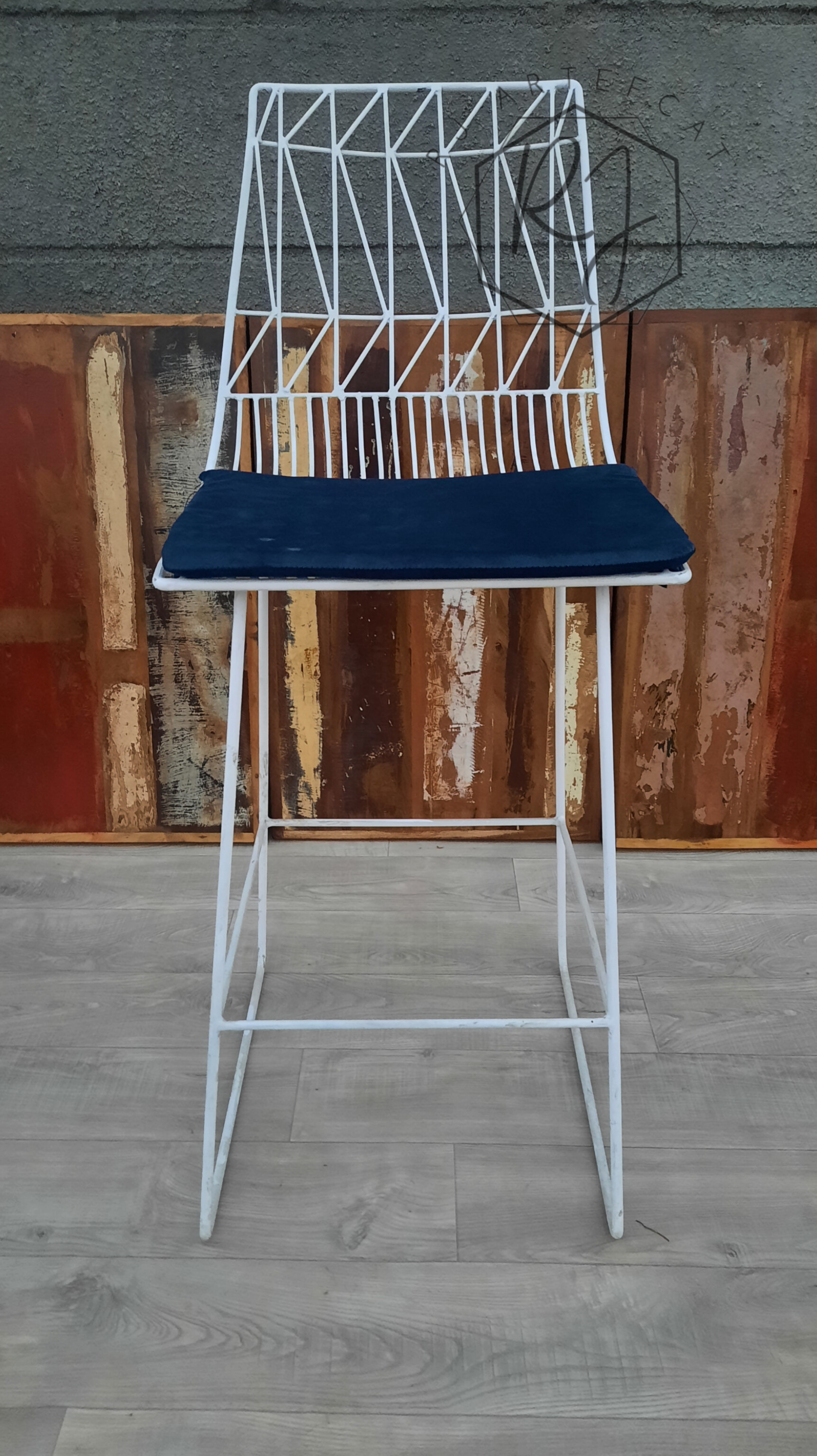 Modern Wire Bar Stool