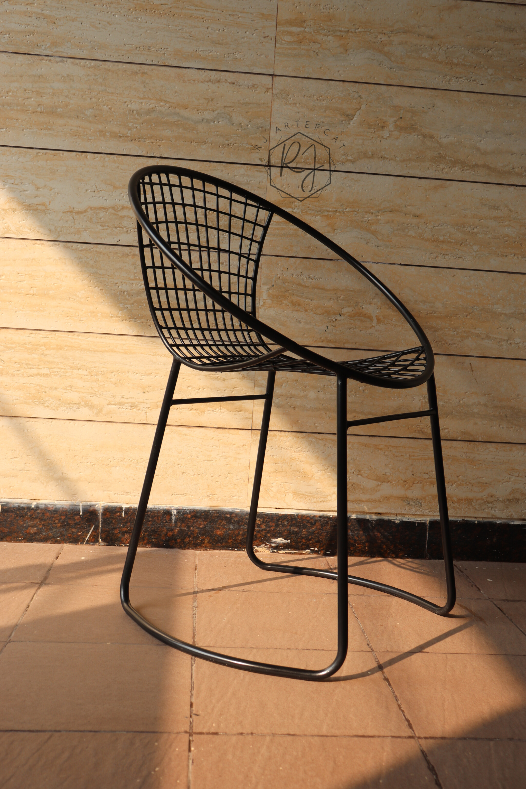Modern Metal Wireframe Chair