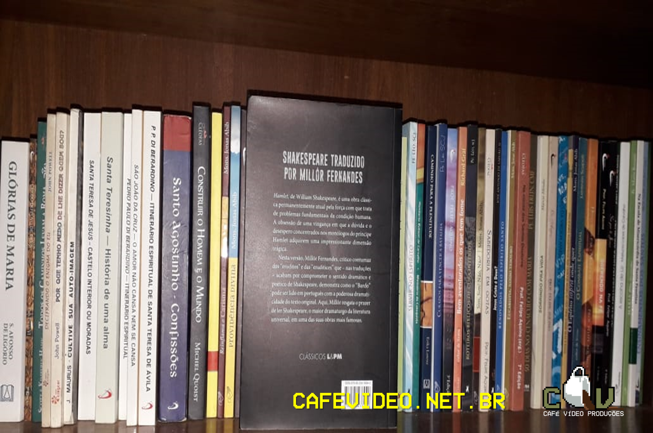 Livro "Hamlet"