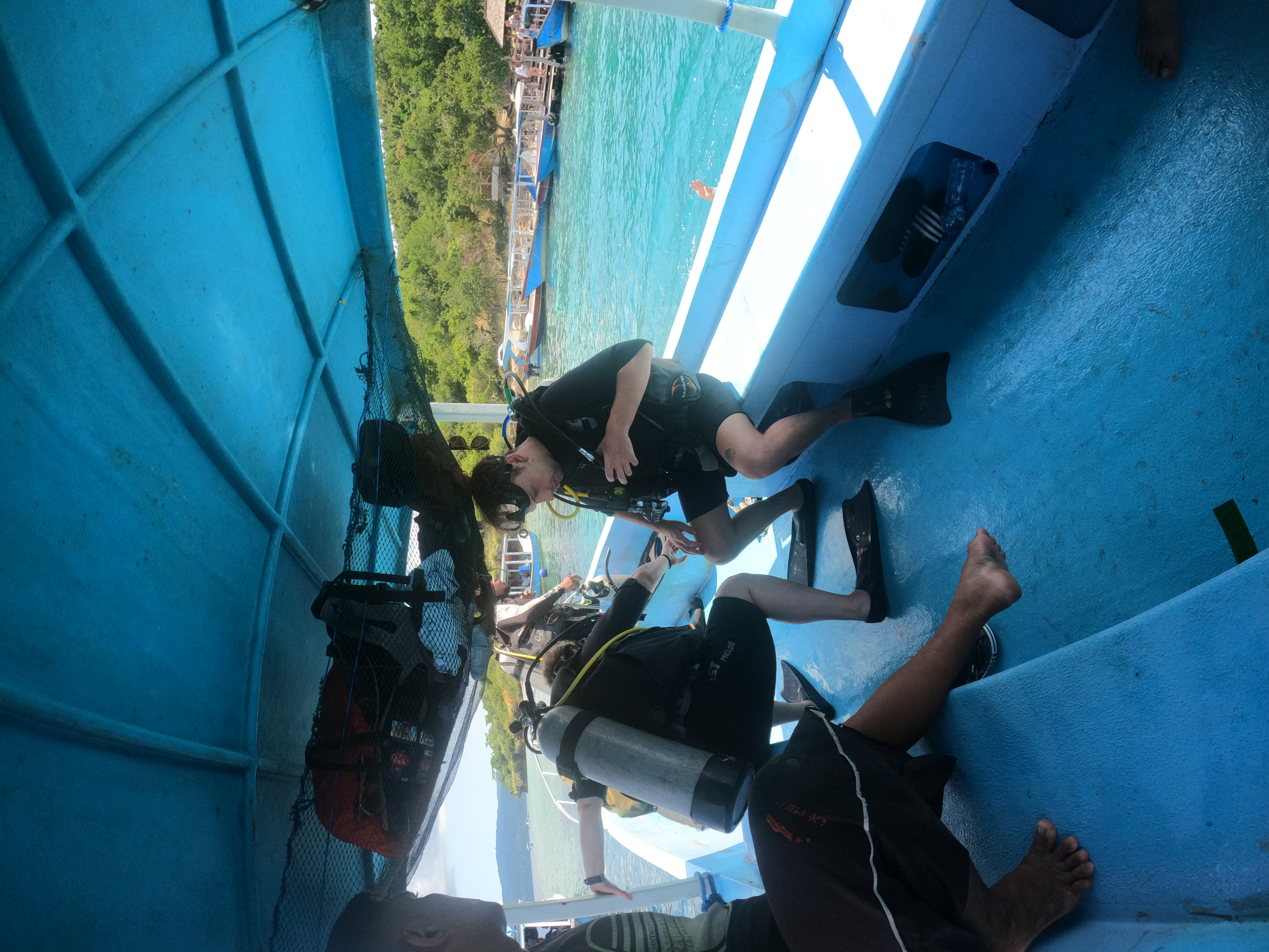PADI Rescue Diver Course Build Confidence, Save Lives