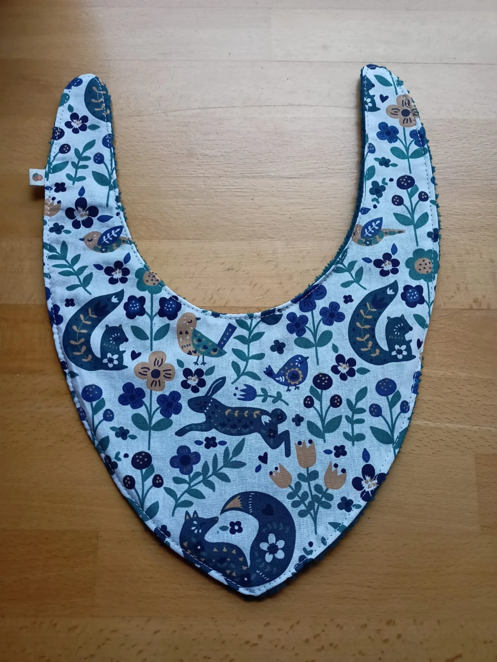 Bavoir bandana en cretonne ou piqué de coton