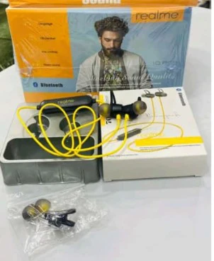 Yellow In The Ear 7050 Realme Wireless Bluetooth Headset