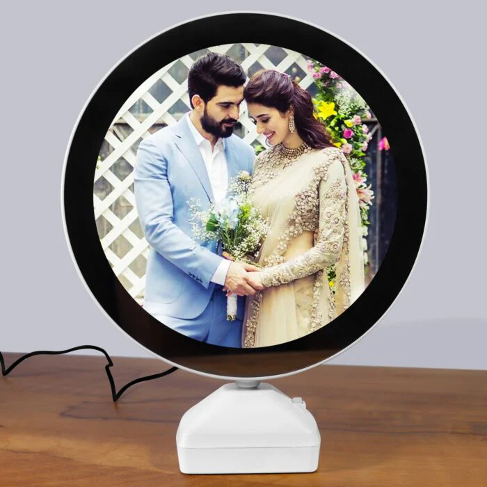 Magic Mirror Round