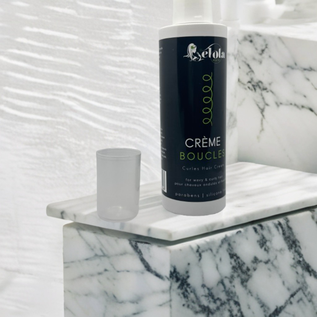 Crème hydratante et définissante pour boucles