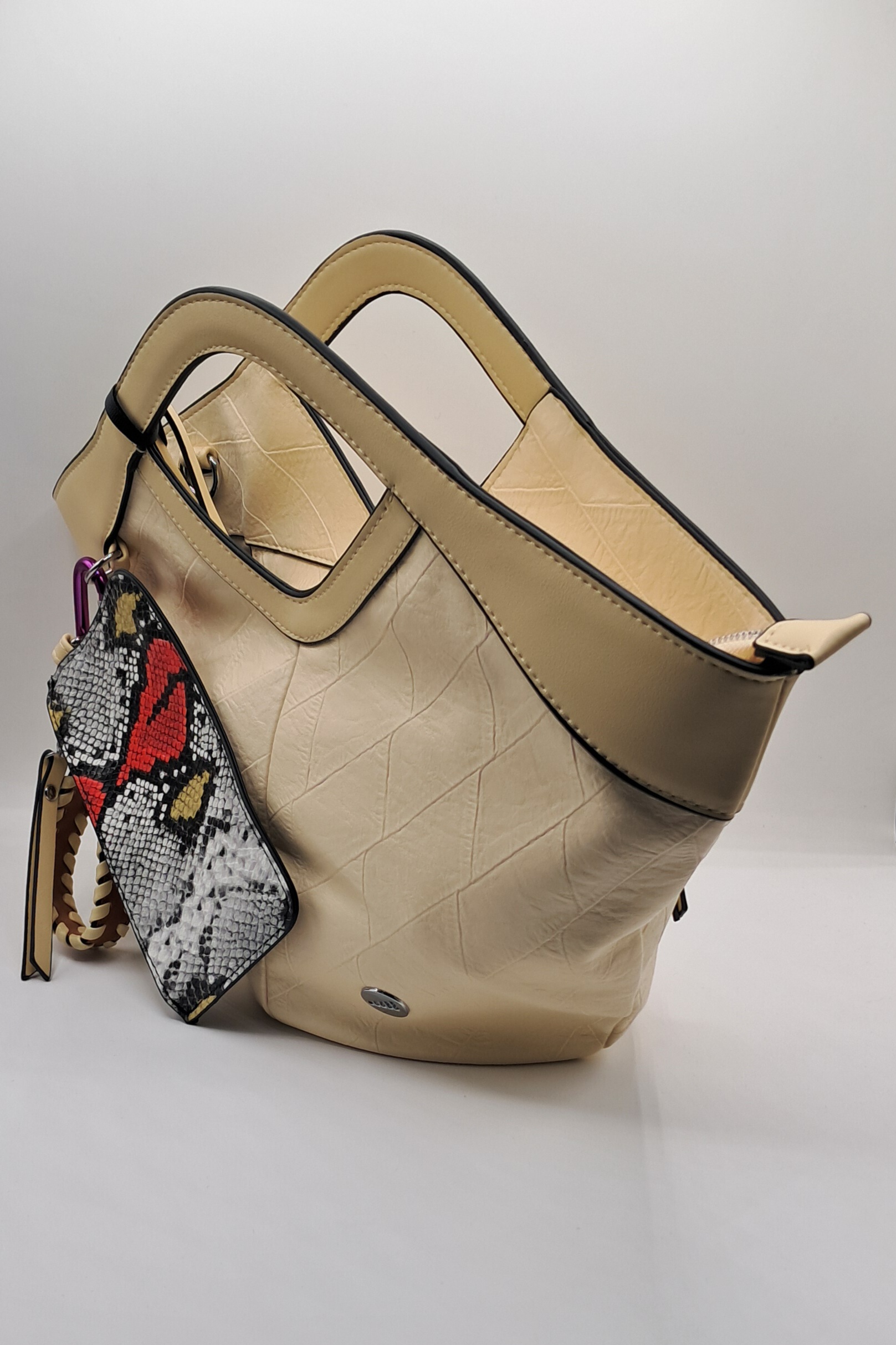 BOLSO DE MANO (VOLUM) COL. BEIGE ref.15067