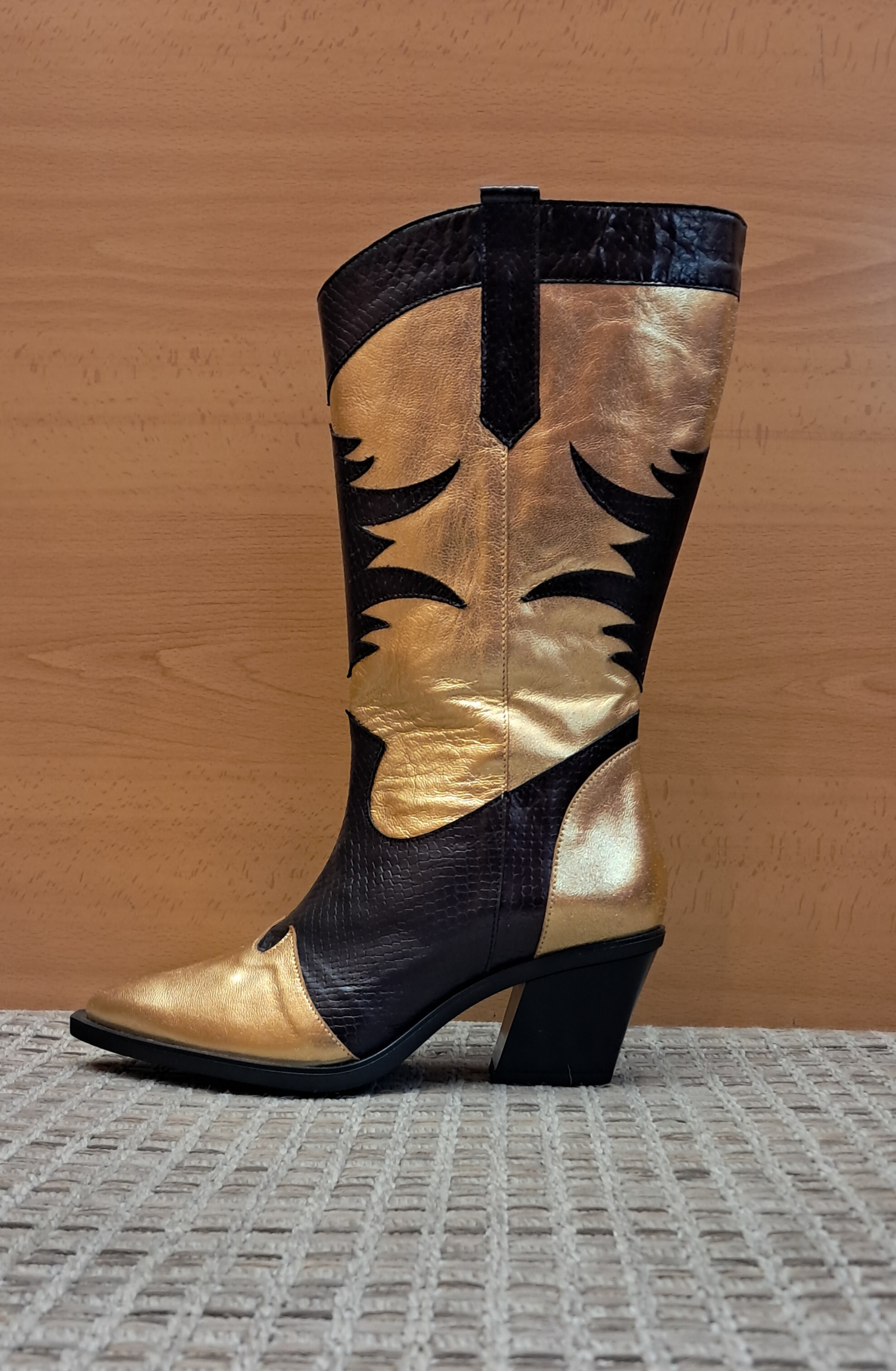 BOTA (DANIELA) COWGIRL DORADAS ref.15207