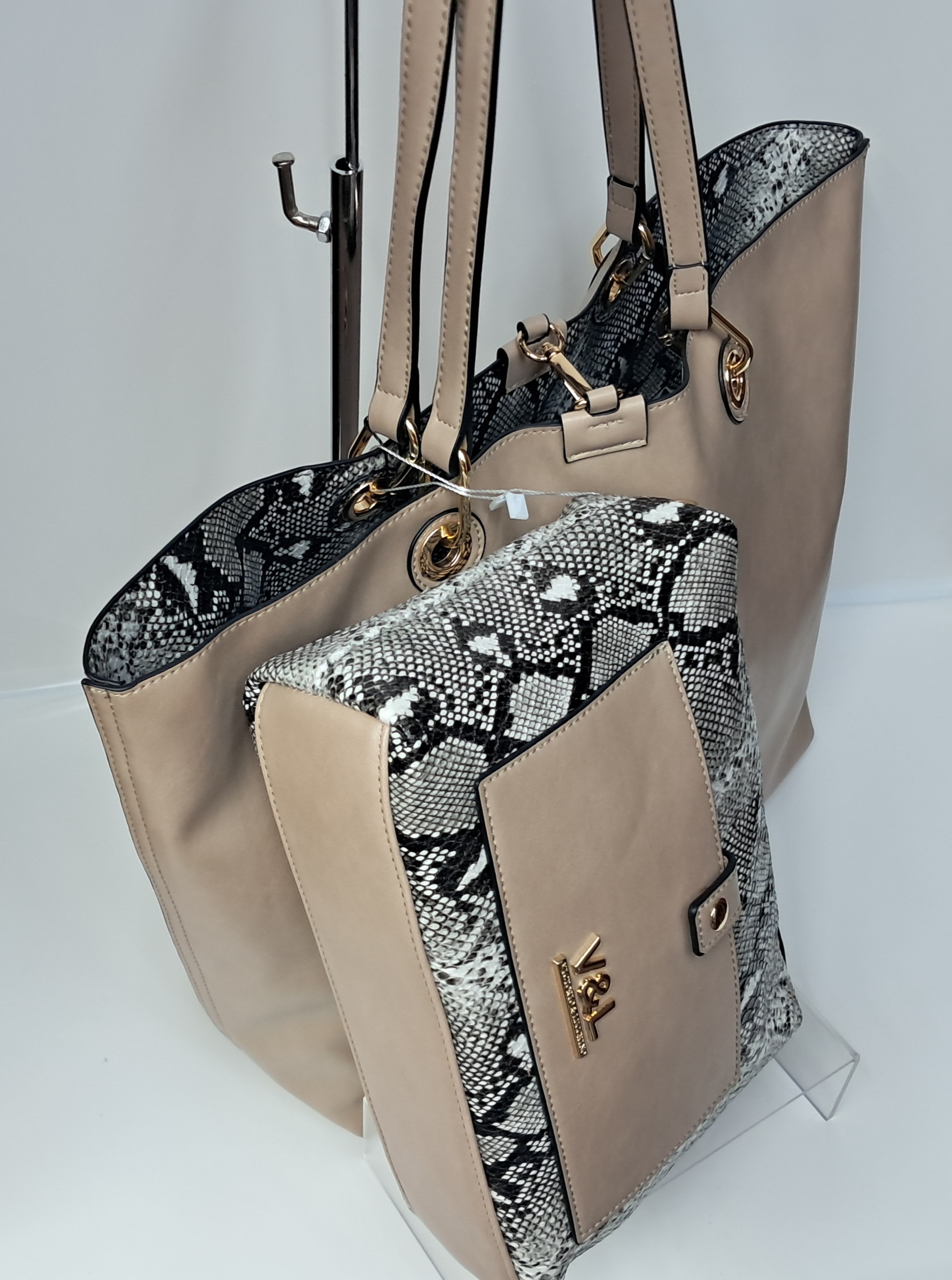 BOLSO SHOPPER & CLUTCH (VICTORIO & LUCCHINO) Ref. 15947