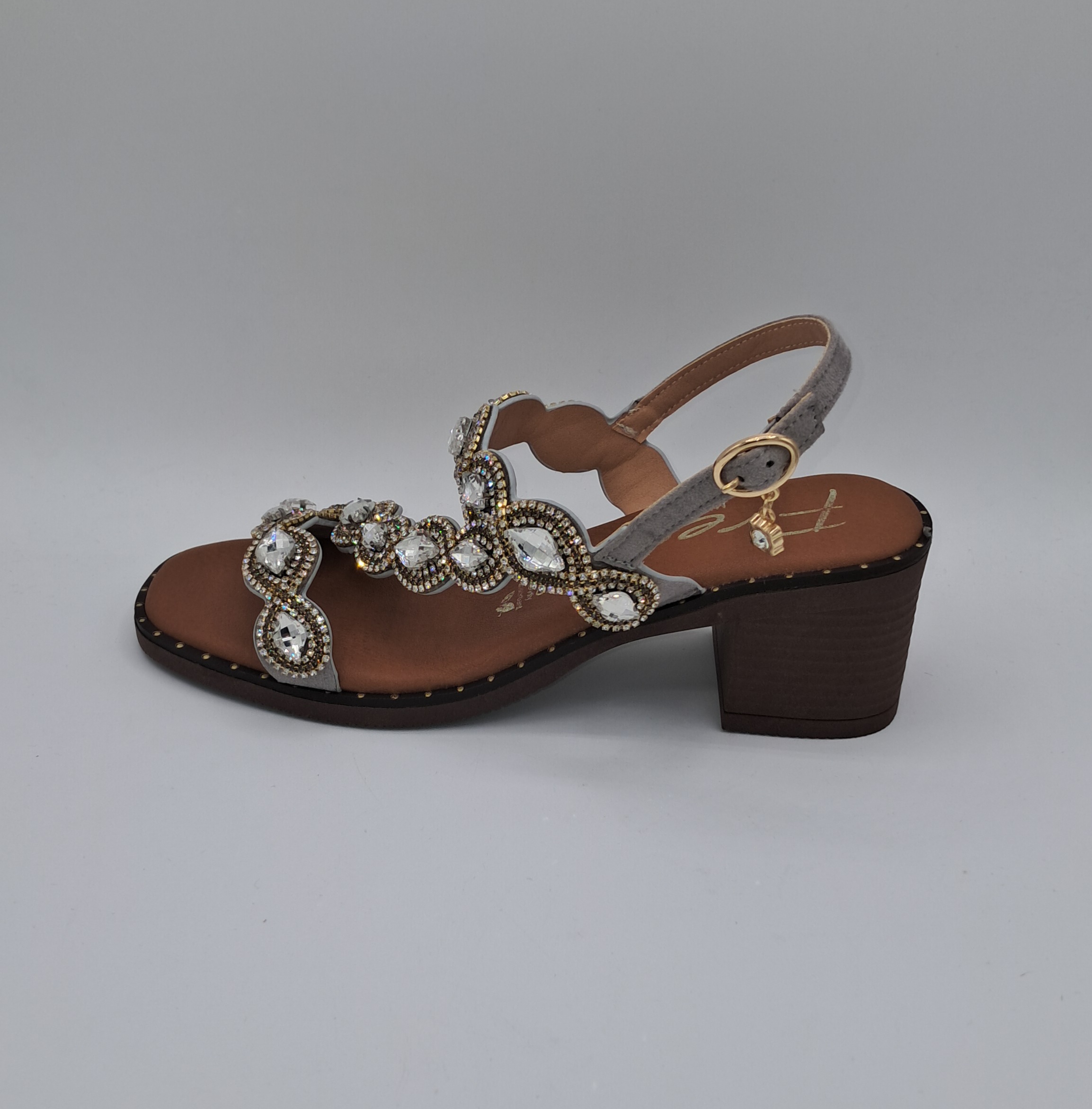 SANDALIAS (FRESIA) Ref. 15996
