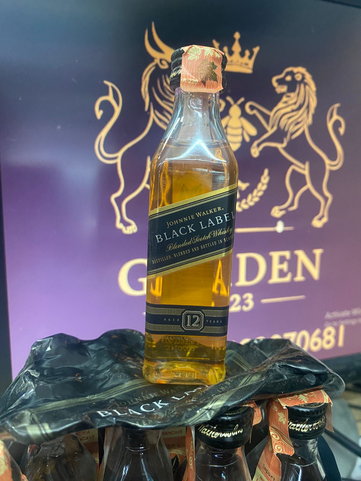 Johnnie Walker Black Label Whisky miniatur