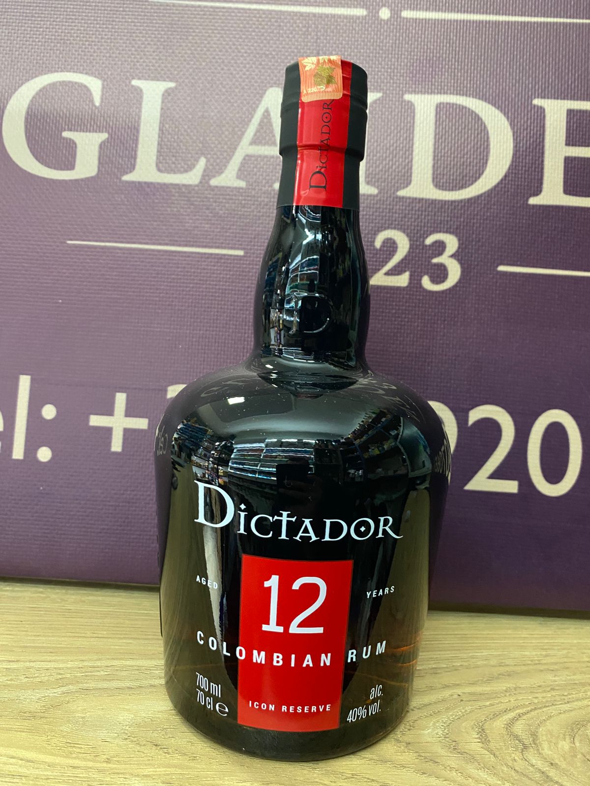 Dictador 12 