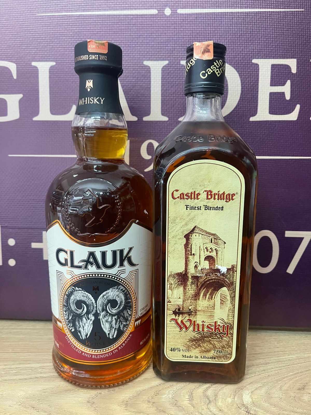 GLAUK + Castle Bridge