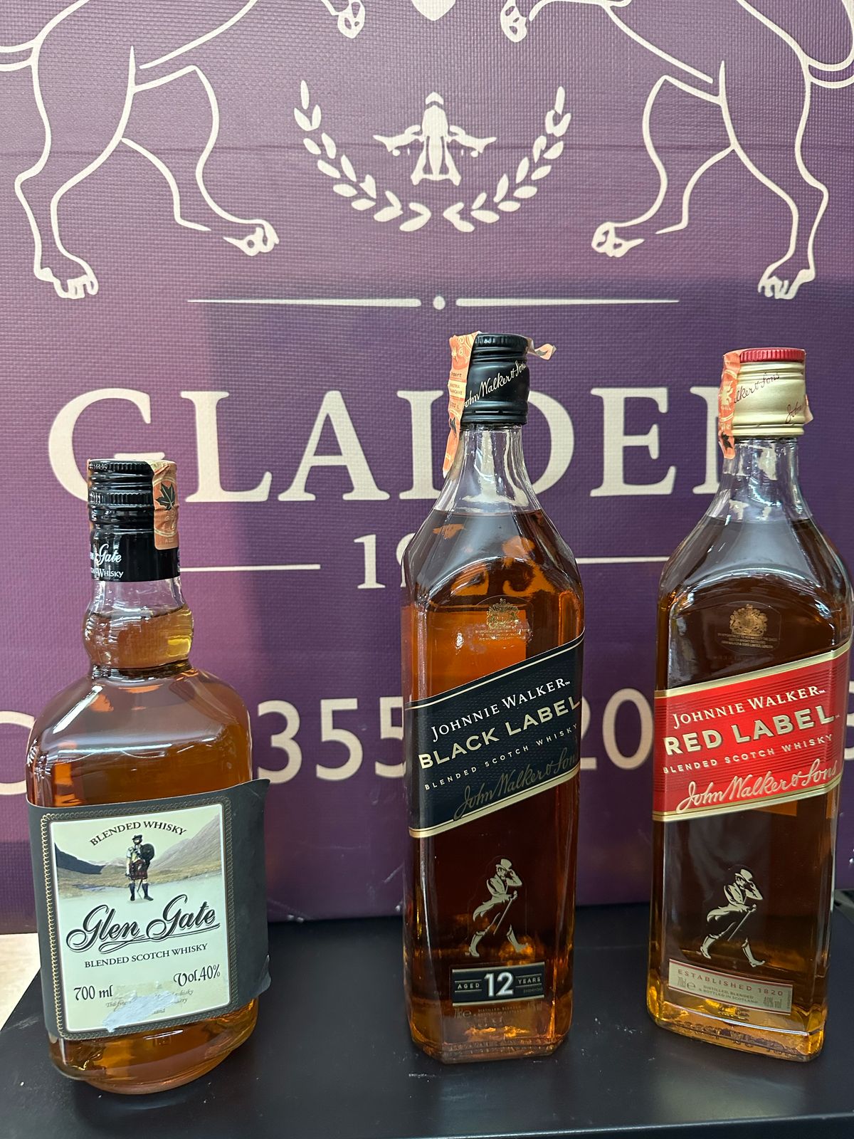 JOHNNIE WALKER BLACK LABEL+RED LABEL+GLEN GATE