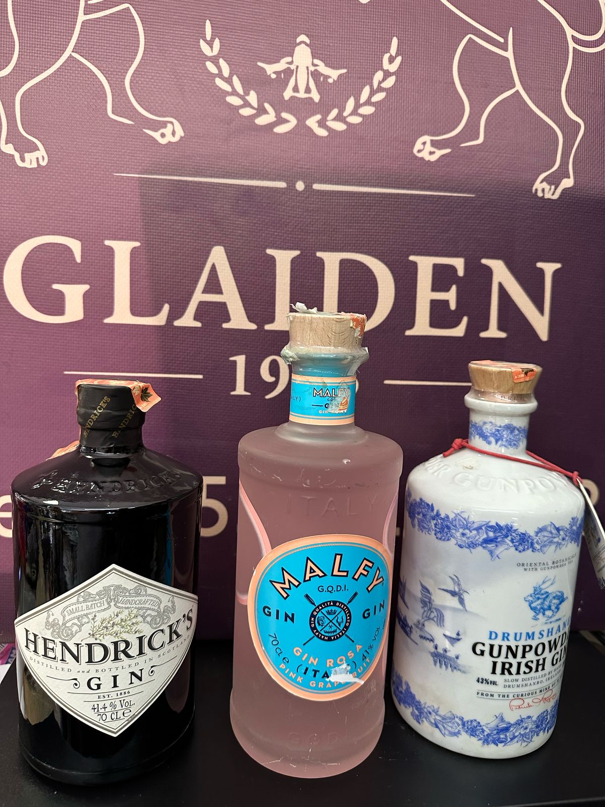 GIN HENDRICKS+MALFY+GUNPOWDER