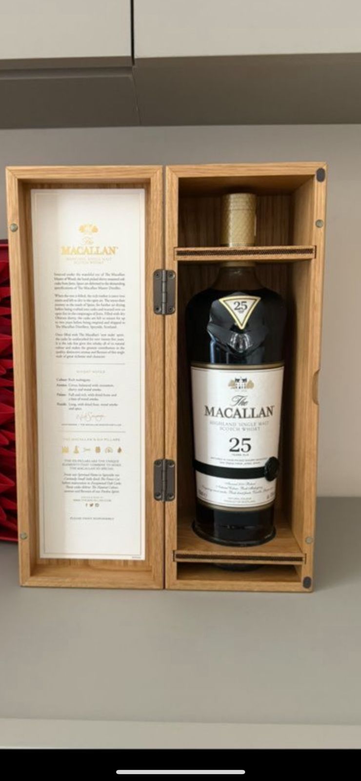 The Macallan 25 Years Old 