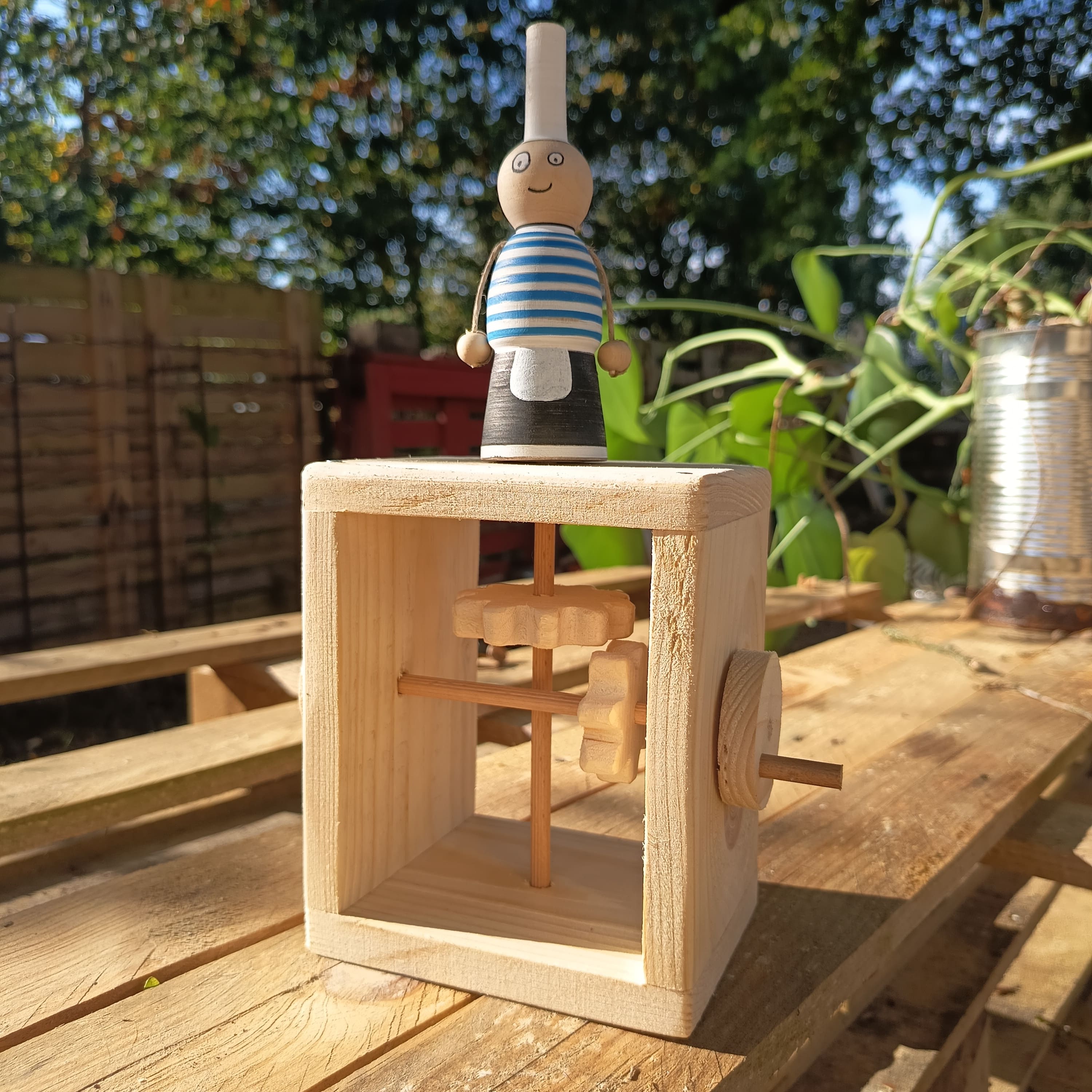 Bigoudène en bois - Engrenages roues dentelées