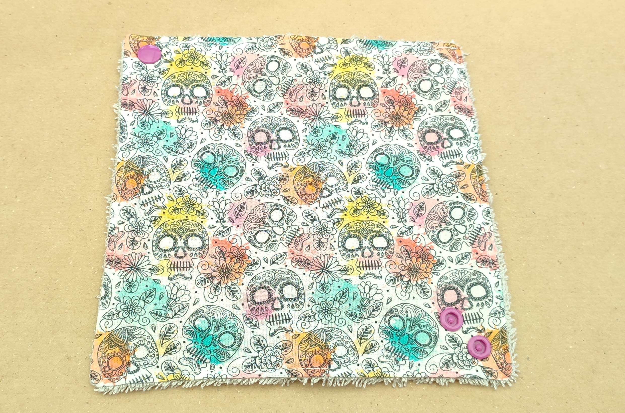 Pochette à savon essuie main