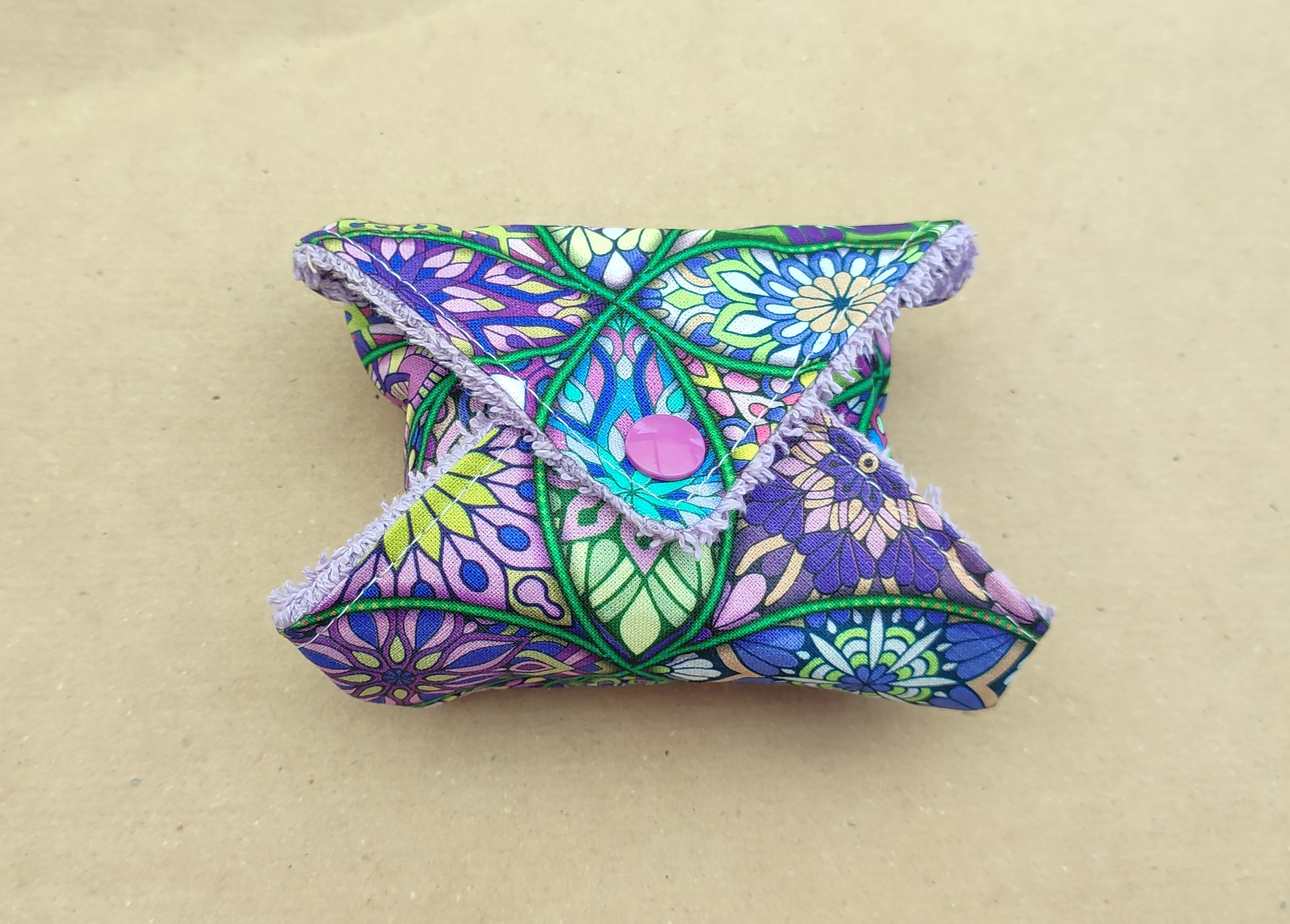 pochette à savon et essuie main , wrap à savon , étui à savon