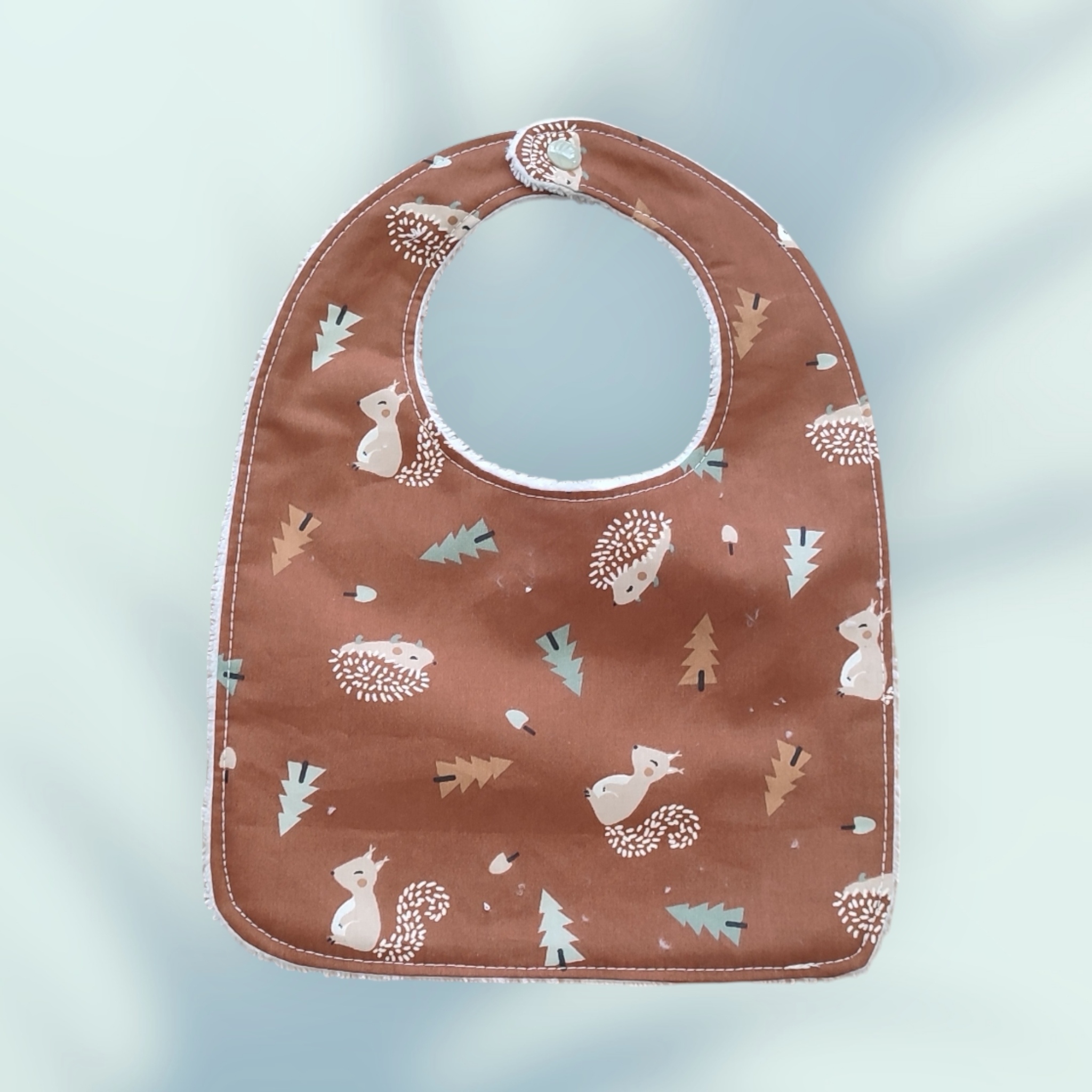 Ensemble naissance : un bavoir, un bandana, un protège épaule pour bébé