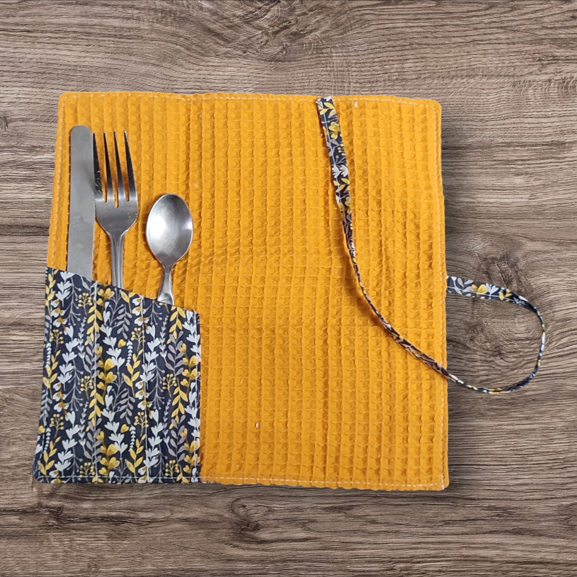 Porte-couverts en tissu