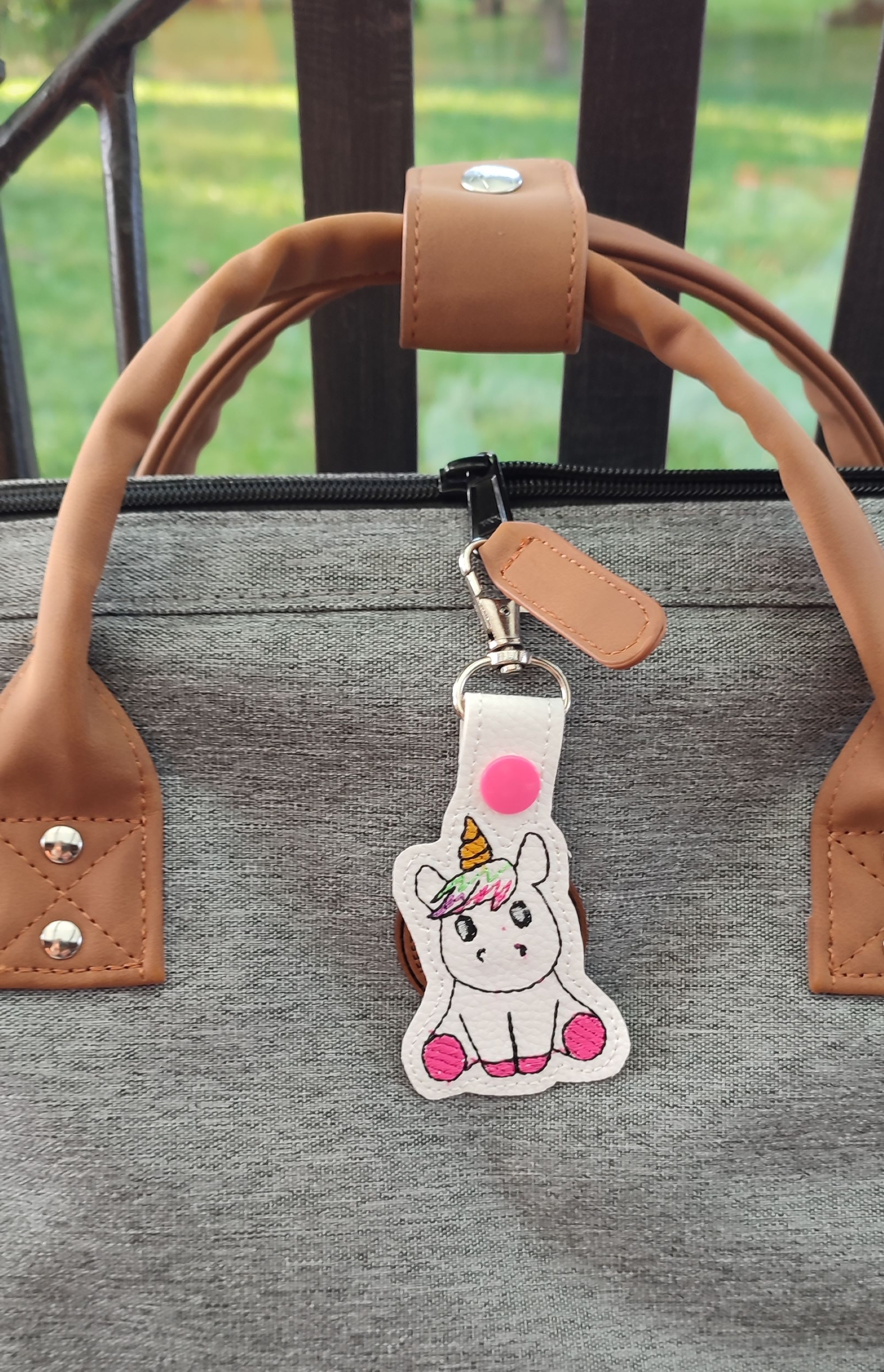 Porte-clés brodé licorne