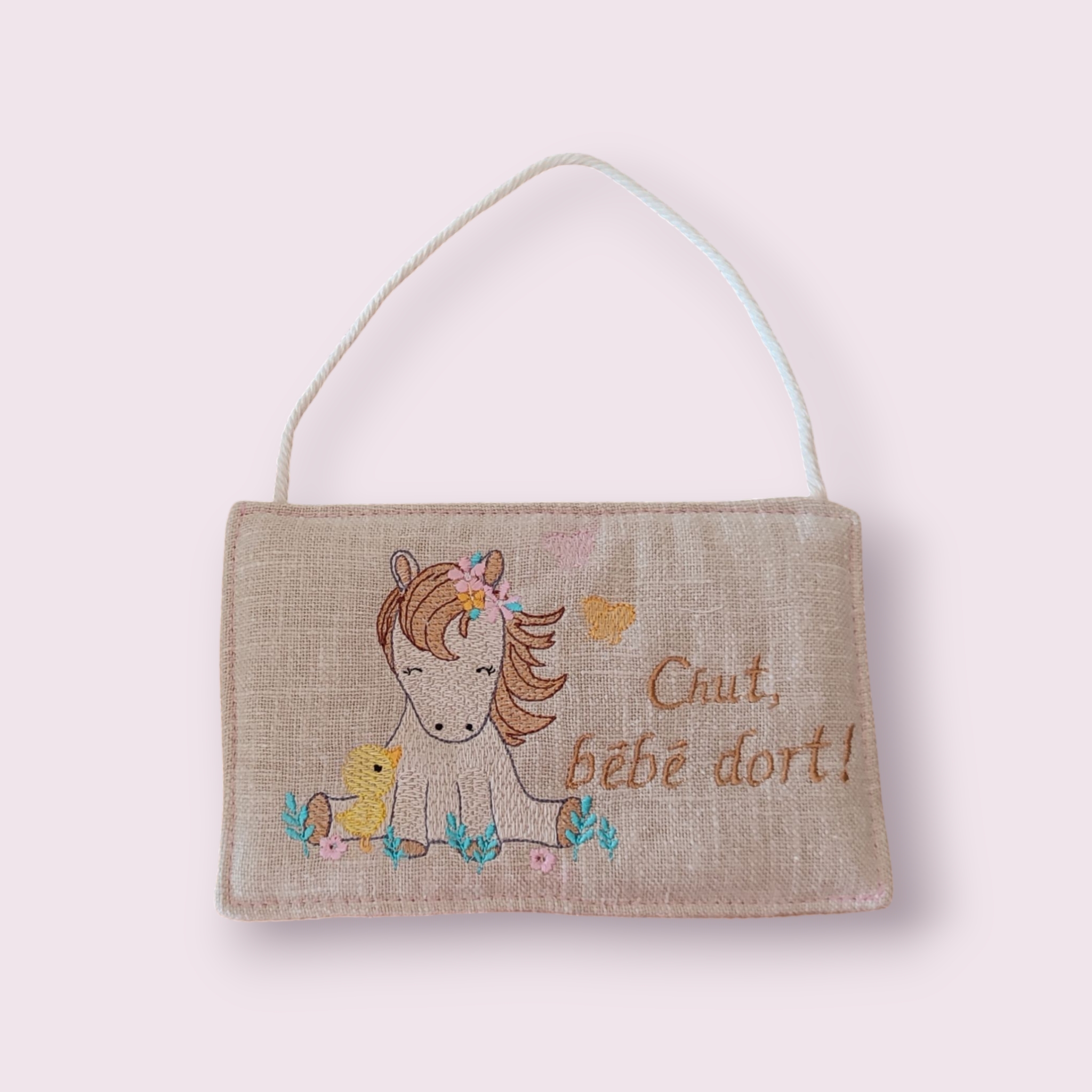Pancarte en tissu pour chambre de bébé