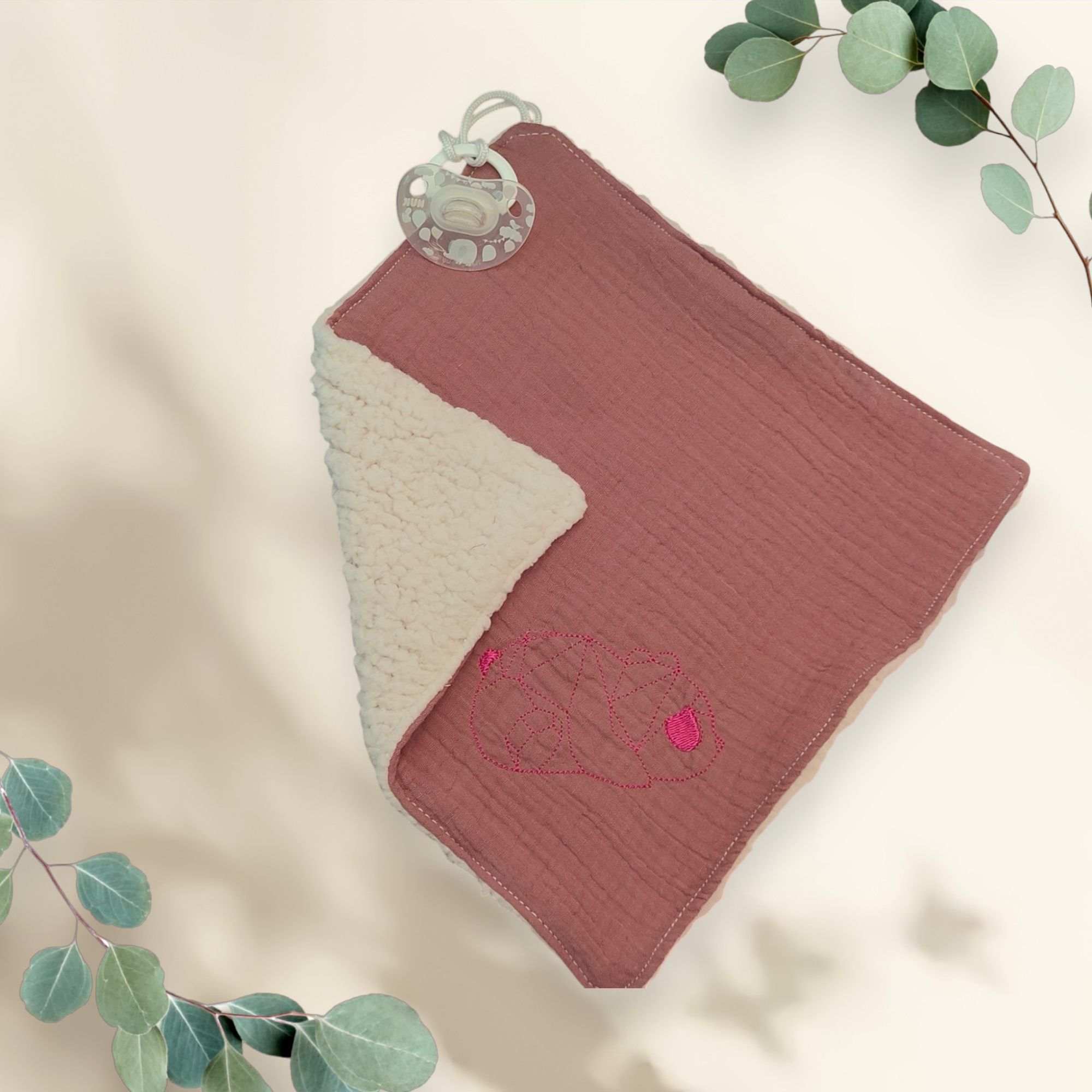 Doudou attache tétine brodé motif panda