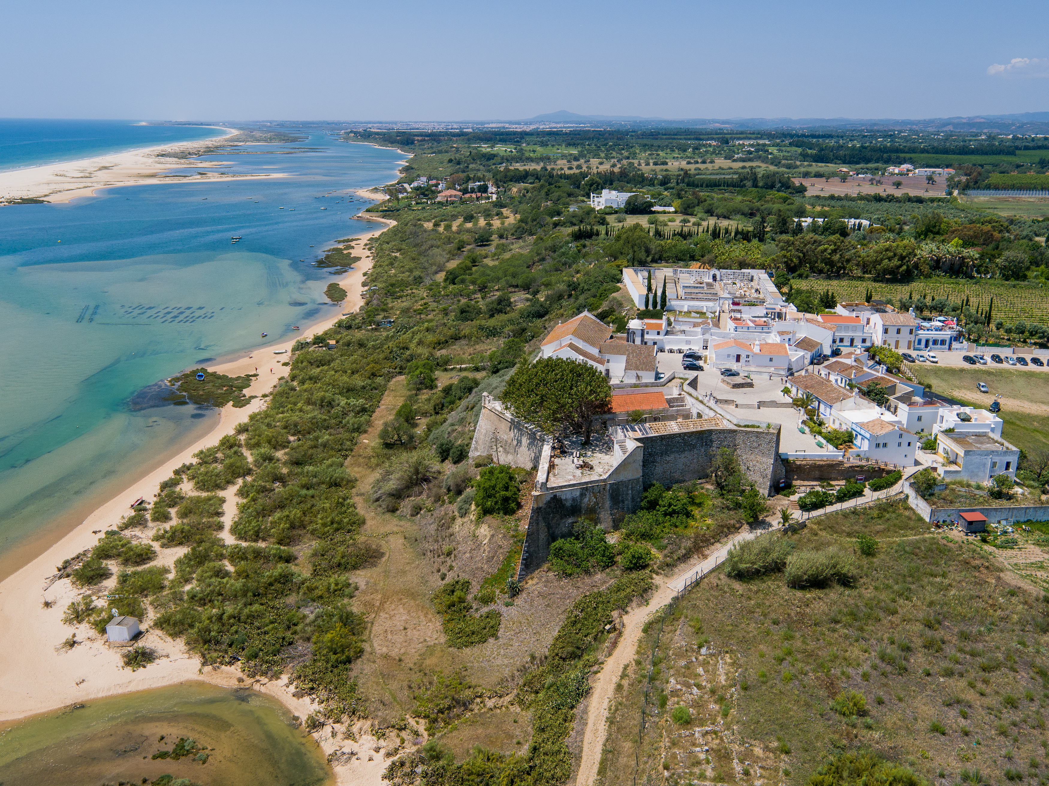 Vila Real de Santo Antônio tour by car 