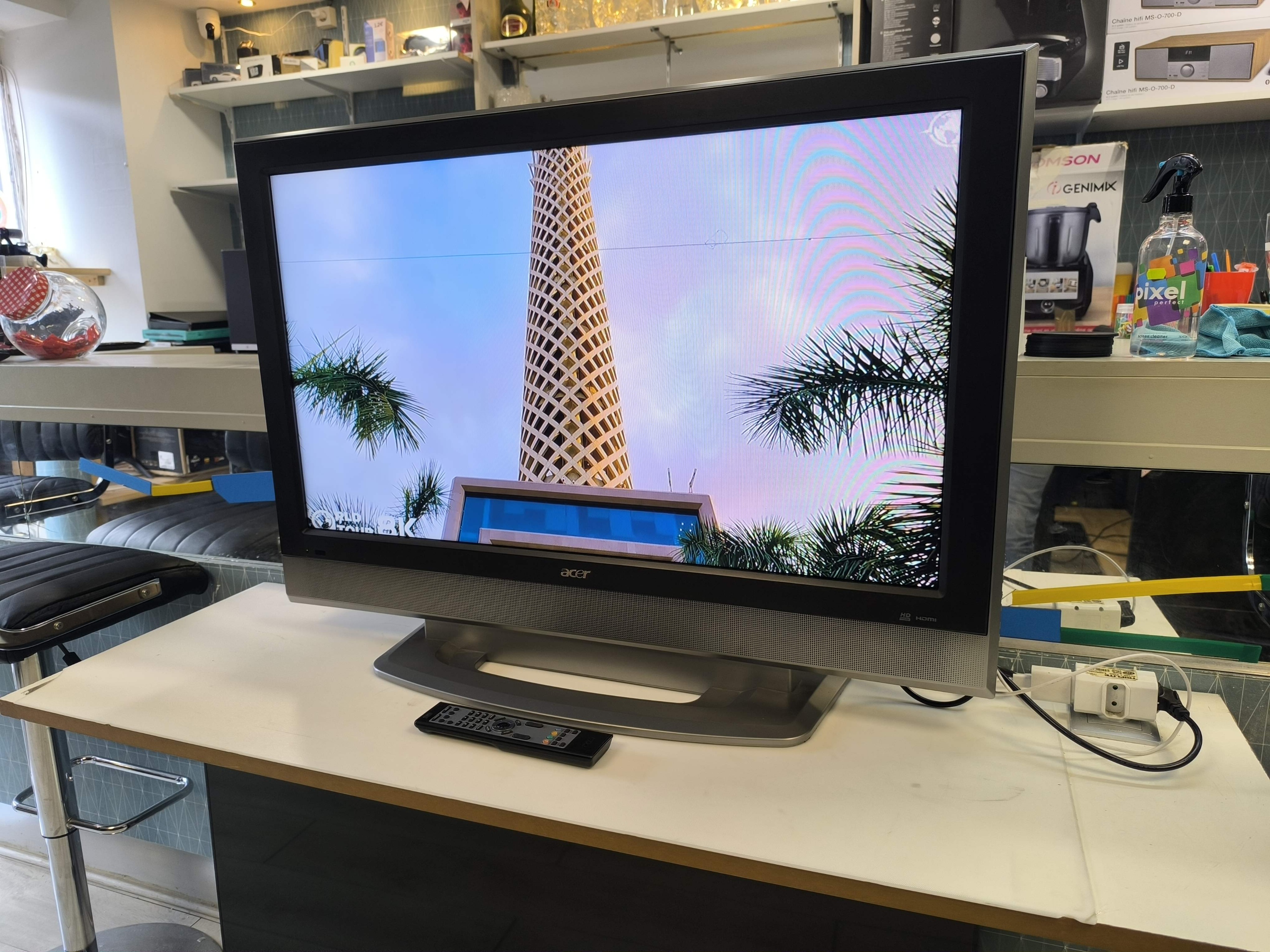 📺 TV LCD Acer AT3720 (2007) - 37" HD Ready, Design Élégant